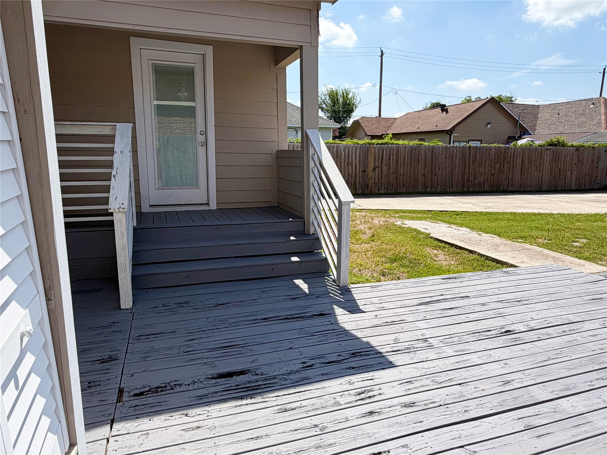 1126 Ryon St A Property Photo 10