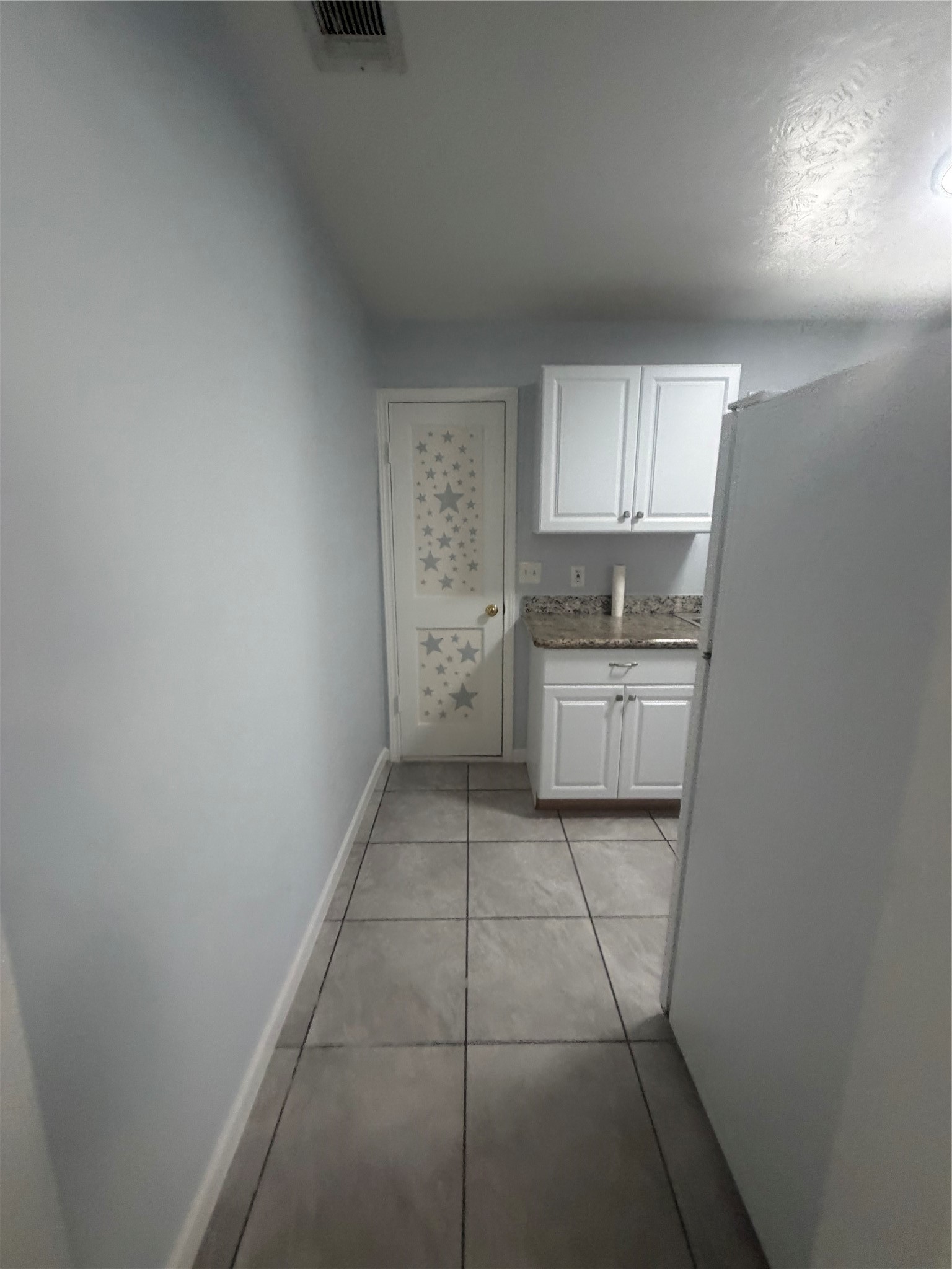 5047 Nassau Road B Property Photo 6