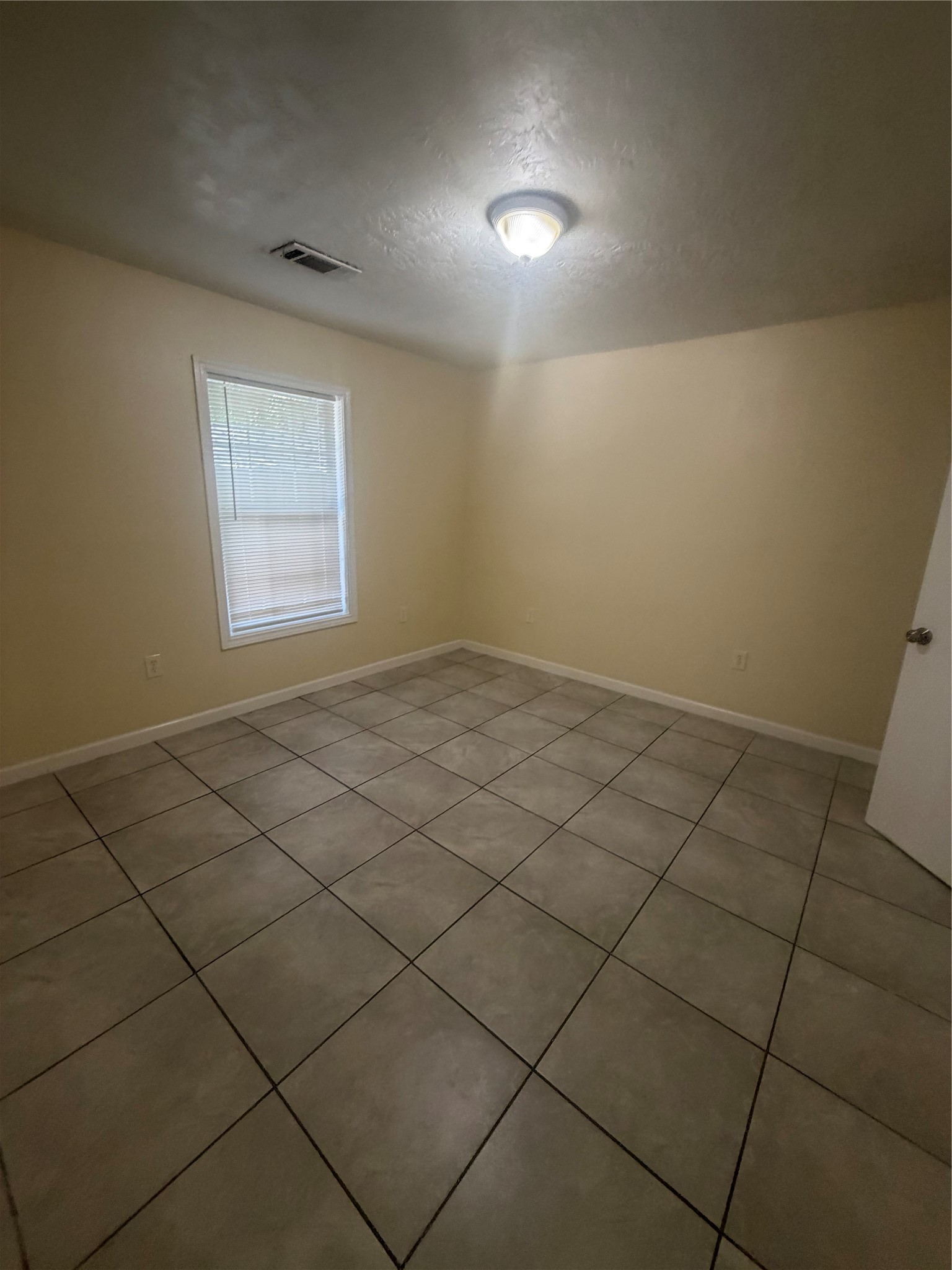 5047 Nassau Road B Property Photo 12