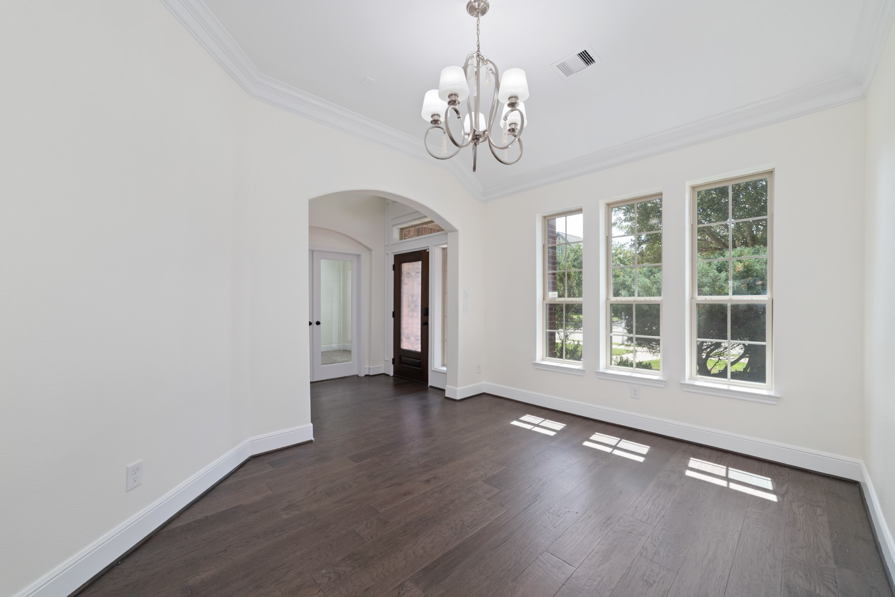 11103 Dowbeck Avenue Property Photo 5