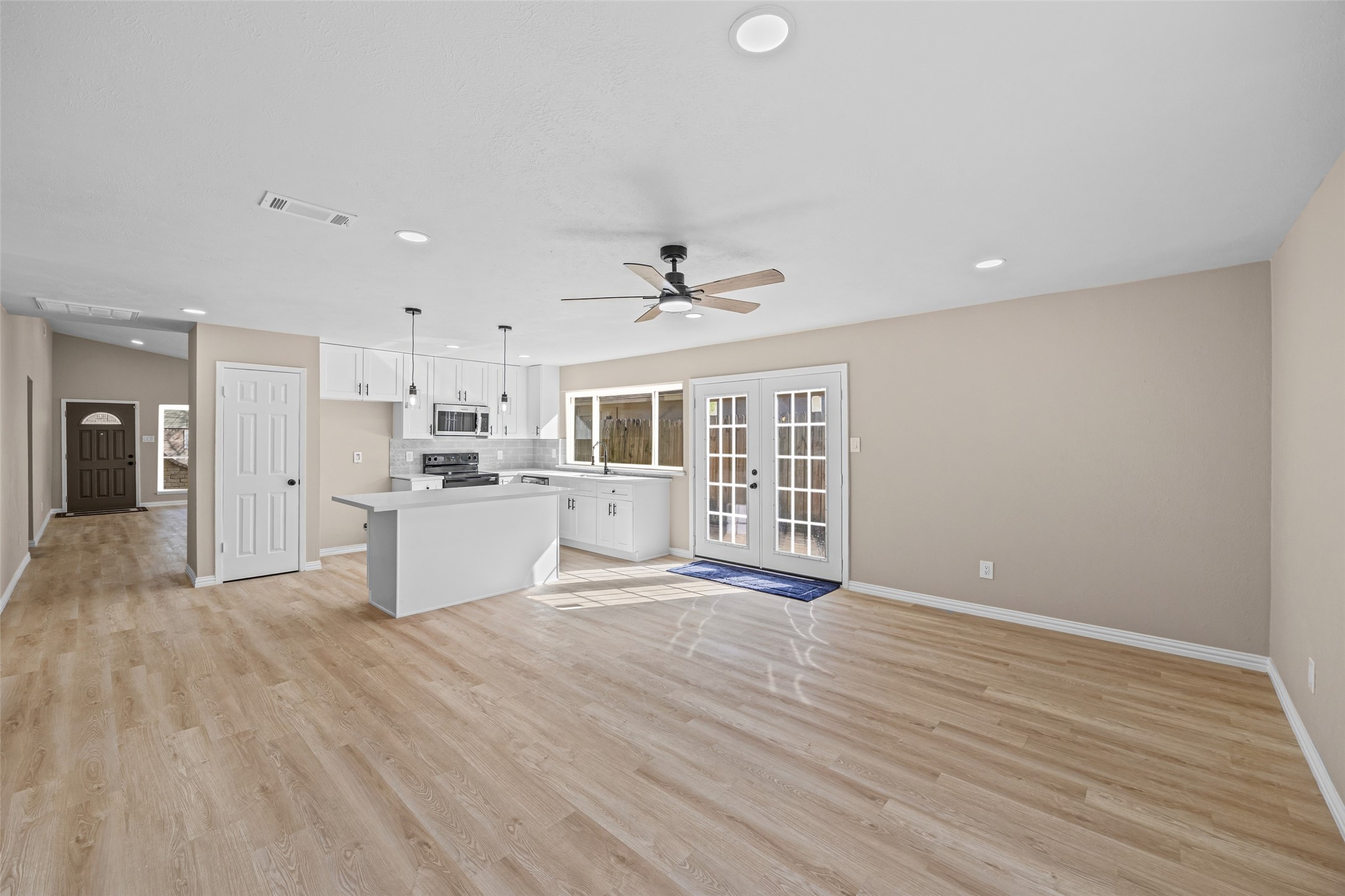 2207 Anthony Hay Lane Property Photo 6