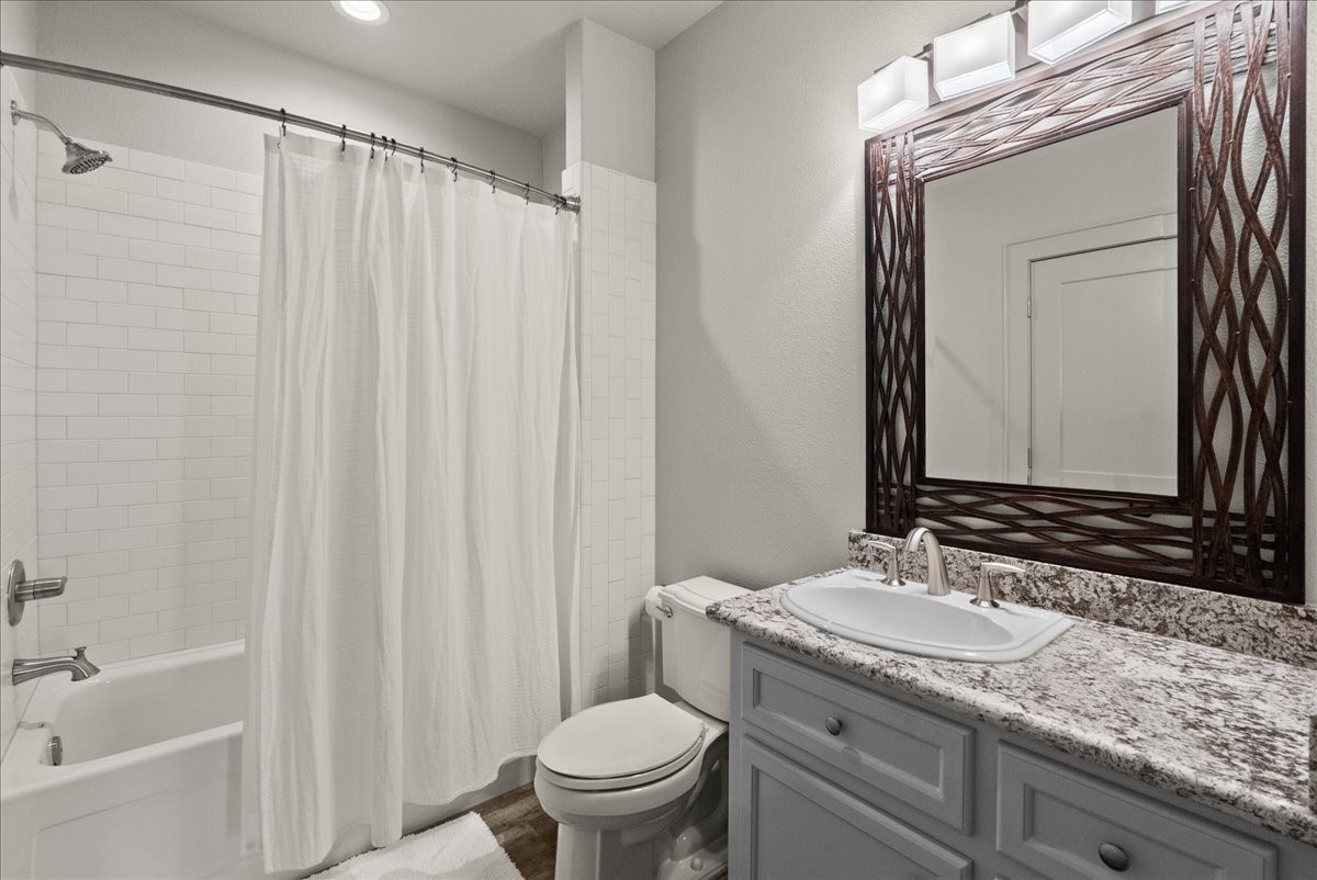1205 Lagoon Drive Property Photo 30