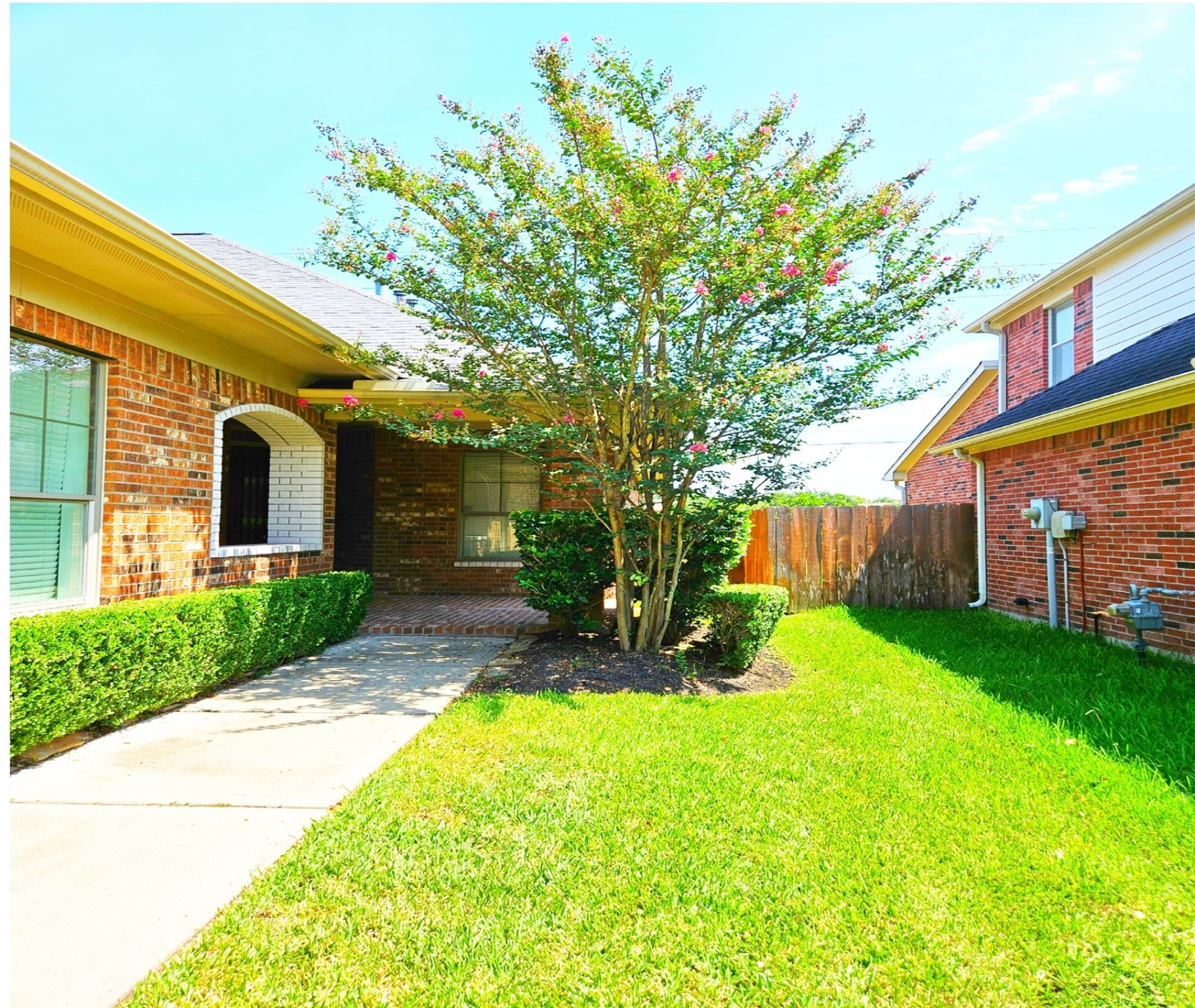 5434 Faircreek Lane Property Photo 4