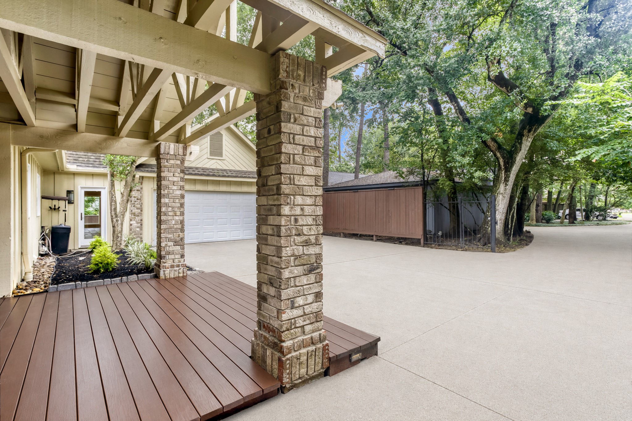 12521 Broken Bough Drive Property Photo 4