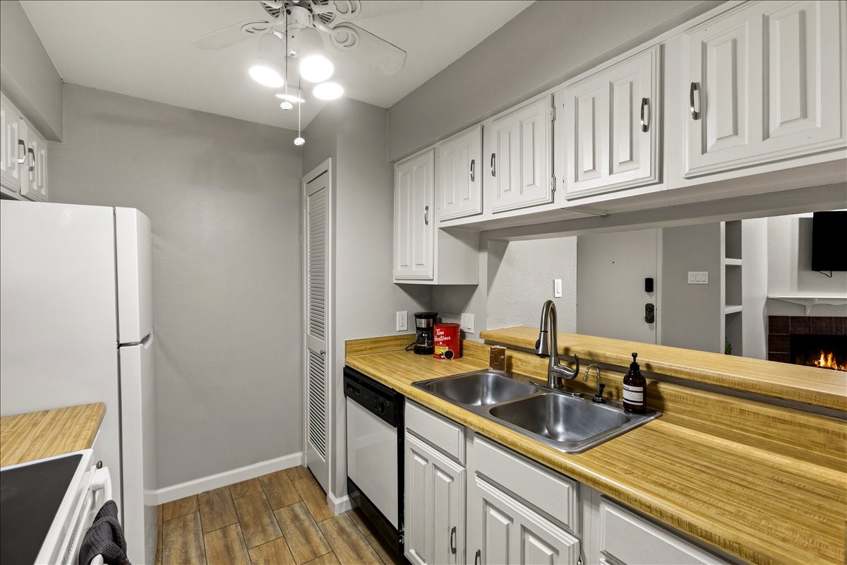 2601 S Braeswood Boulevard 1201 Property Photo 4