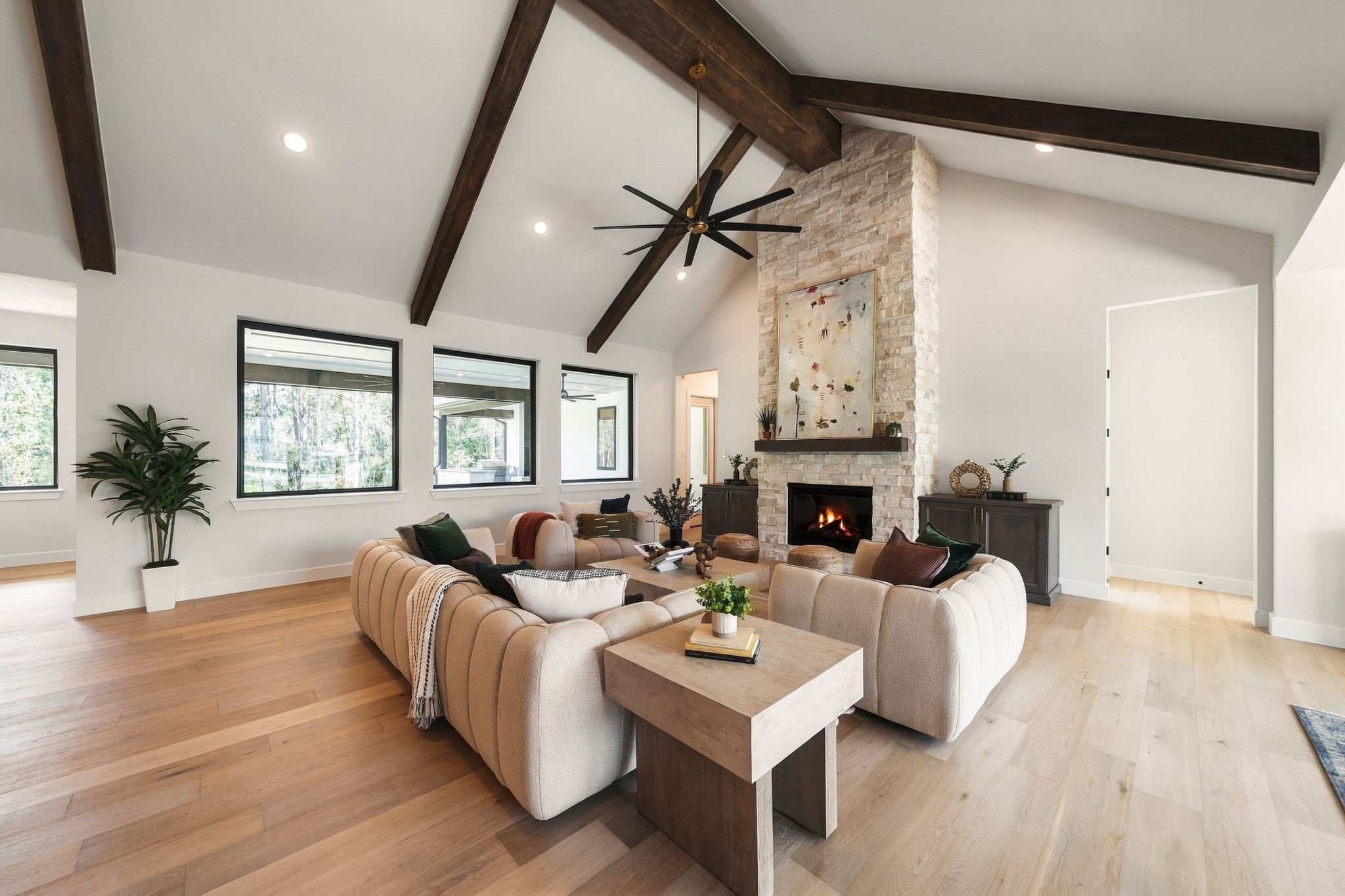 25080 Seguin Trail Property Photo 8