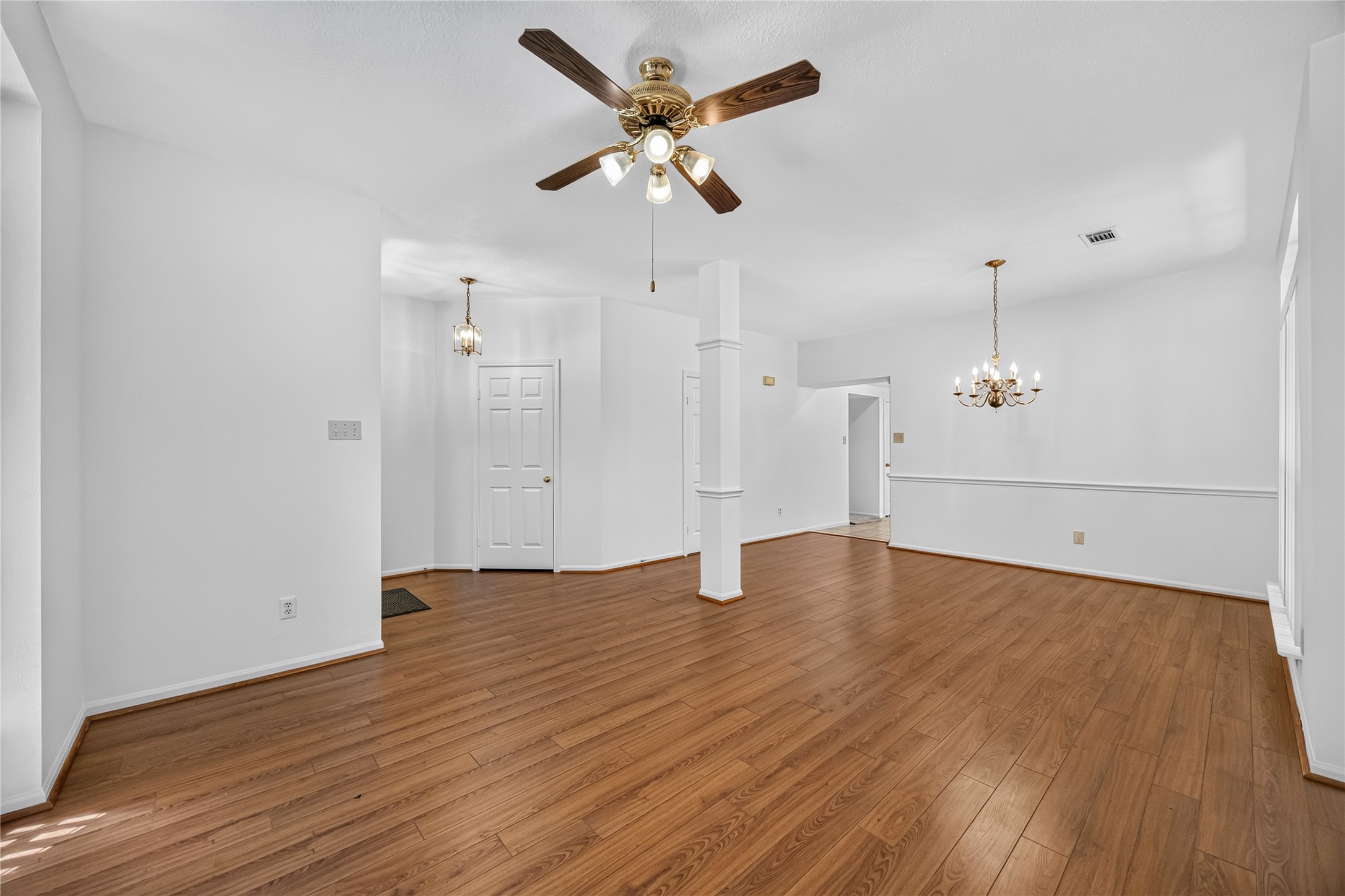 88 Laughing Brook Court Property Photo 3
