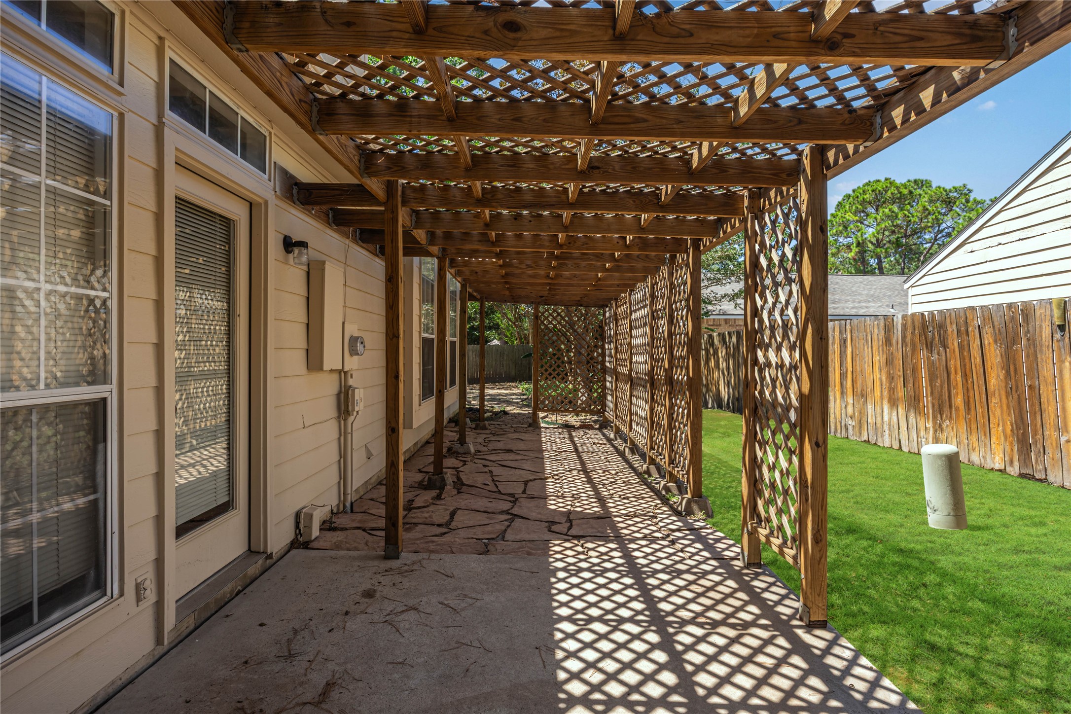 88 Laughing Brook Court Property Photo 20