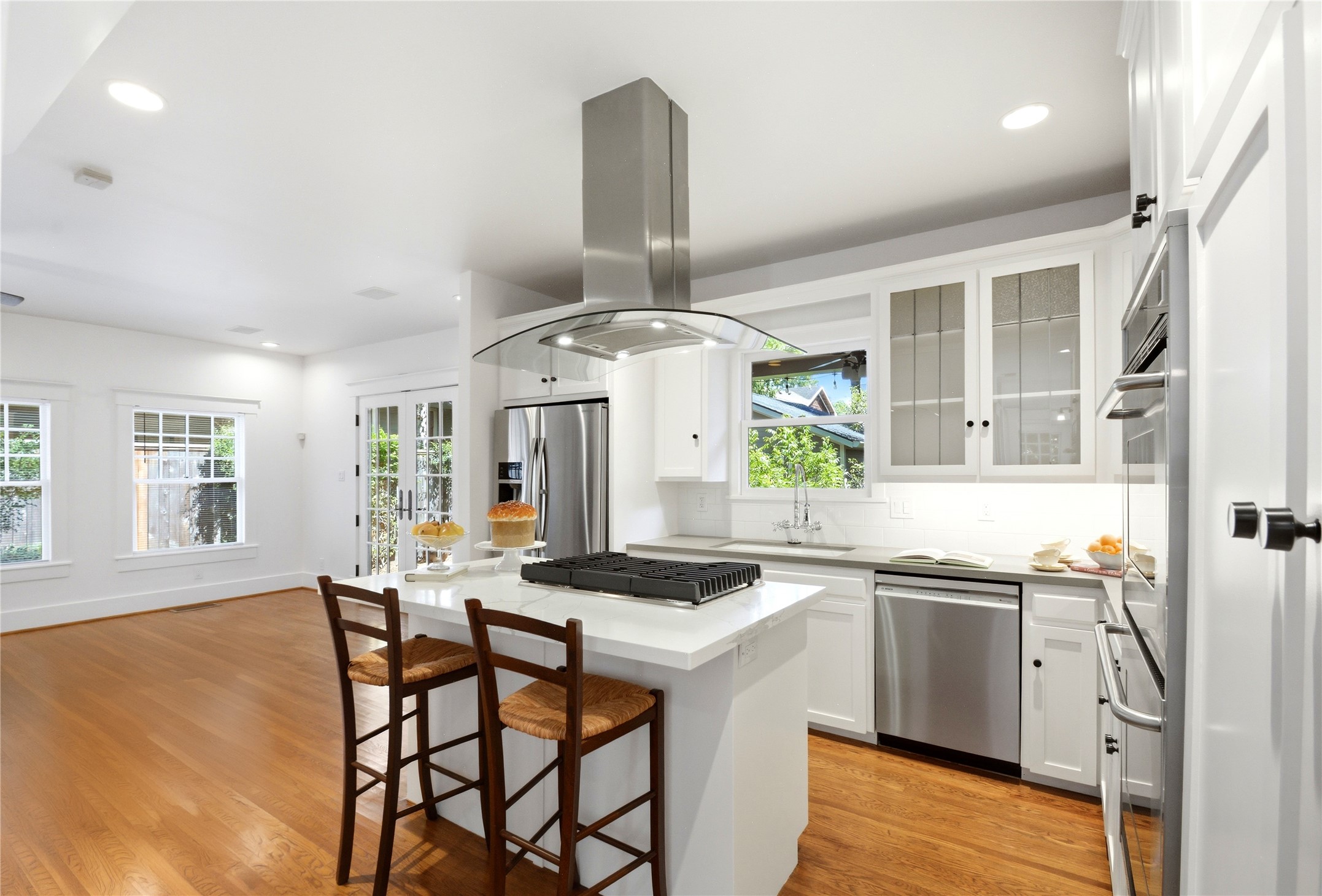 611 W Main Street Property Photo 14