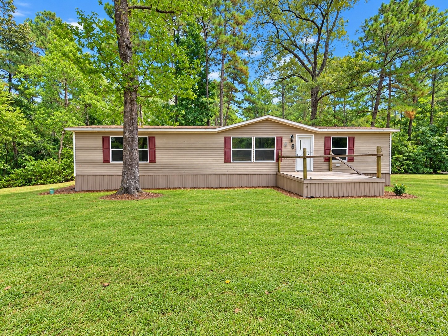 235 Red Oak Property Photo 2