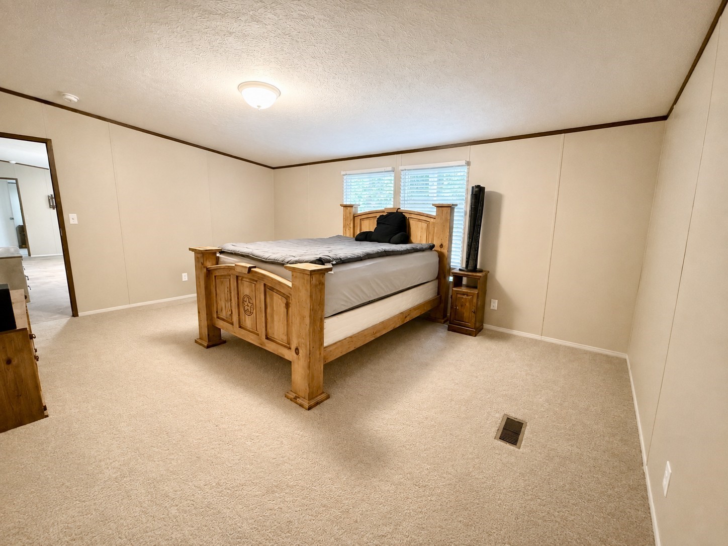 235 Red Oak Property Photo 16