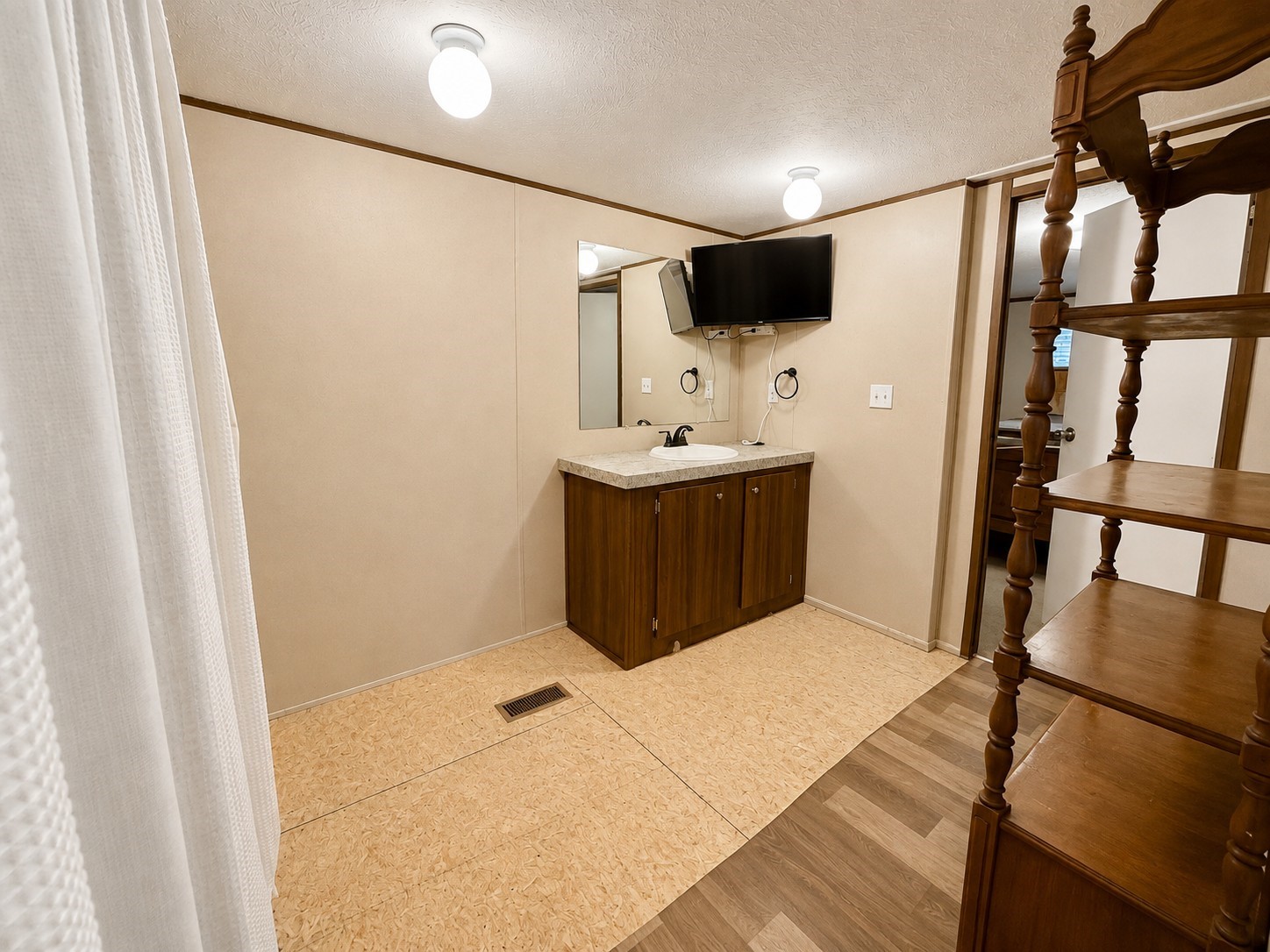 235 Red Oak Property Photo 21