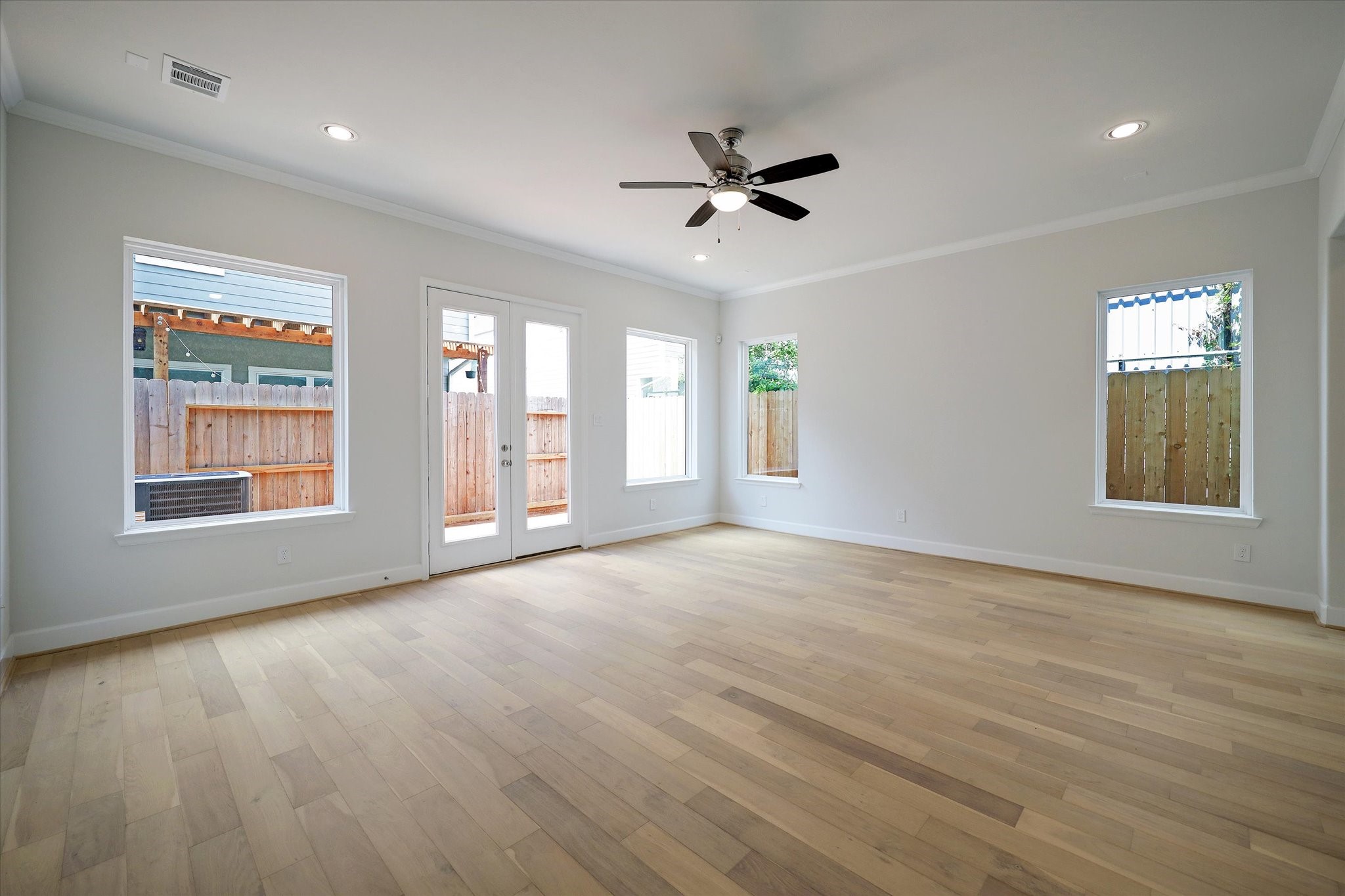 945 Wakefield Drive Property Photo 10