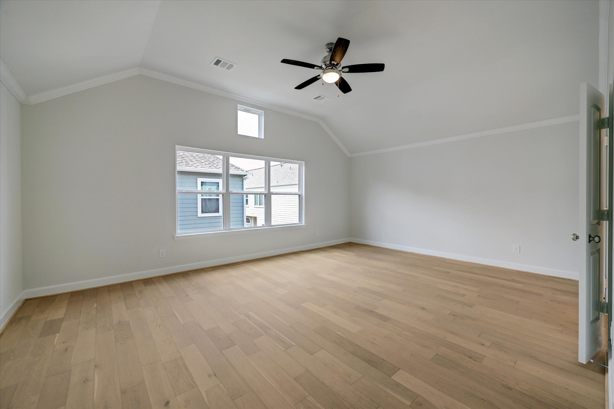 945 Wakefield Drive Property Photo 15