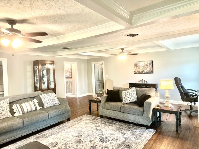 216 S William Barnett Avenue Property Photo 7