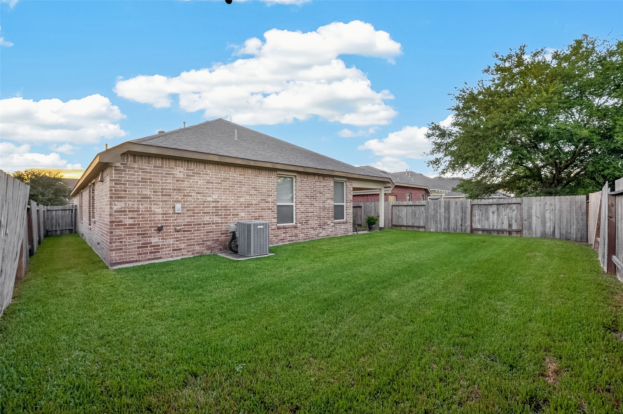 6807 Peach Mill Lane Property Photo 38