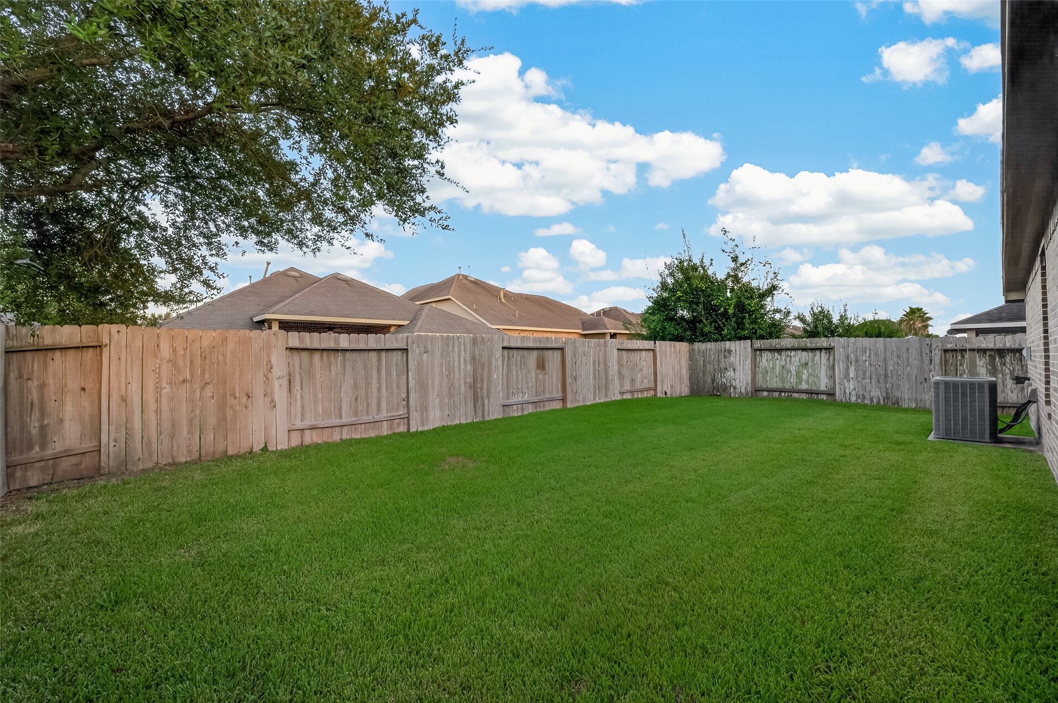 6807 Peach Mill Lane Property Photo 40