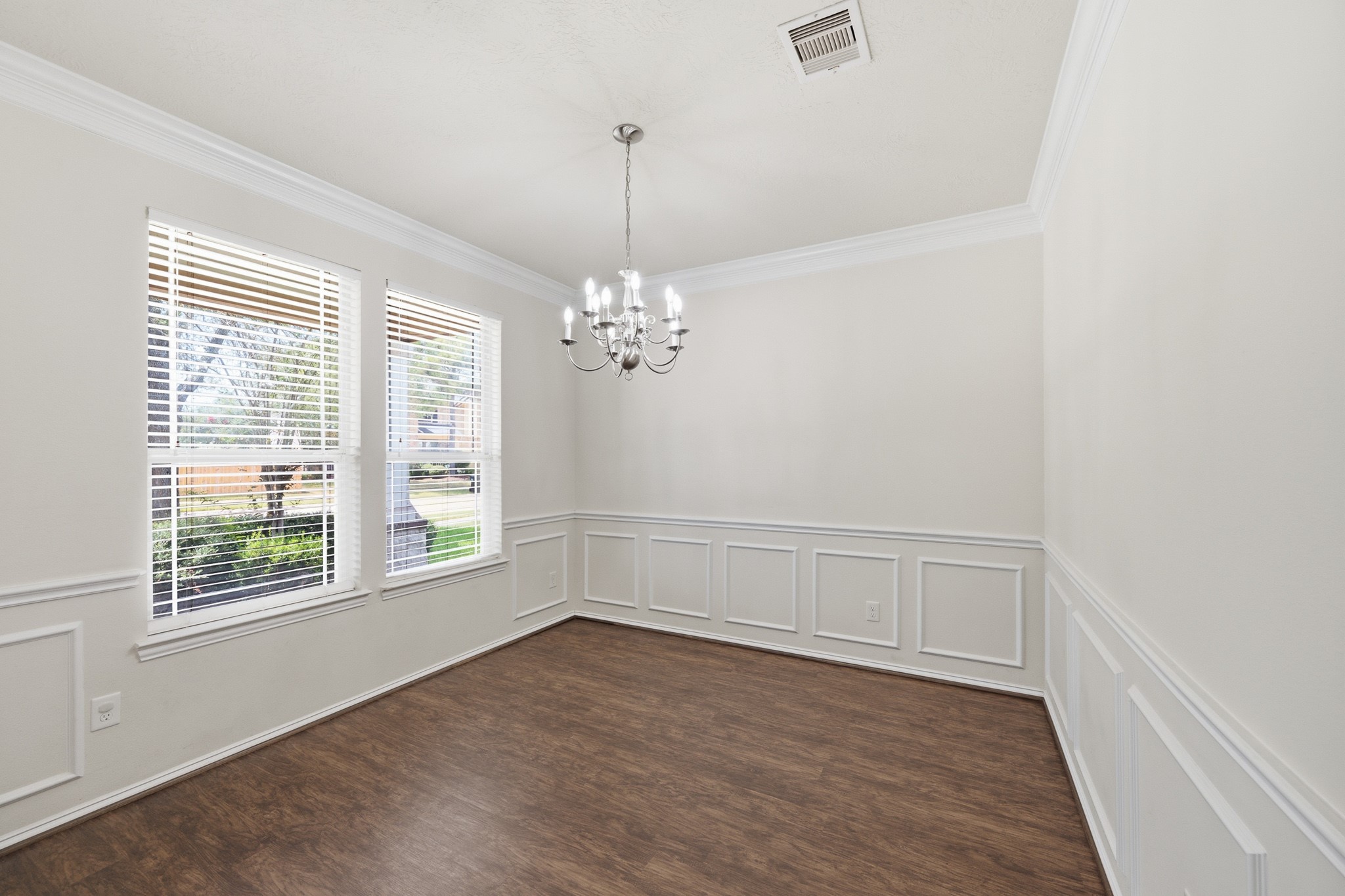 2117 Rushing Spring Drive Property Photo 5