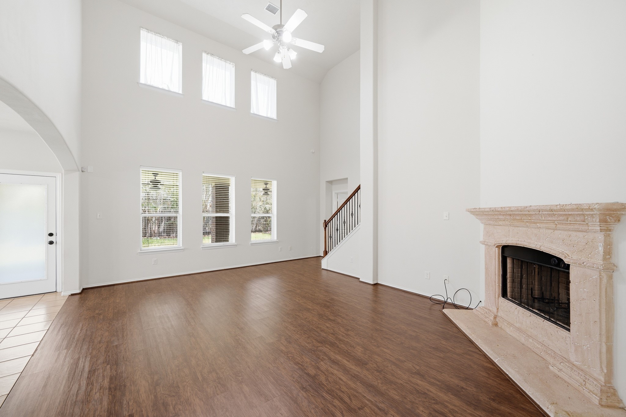 2117 Rushing Spring Drive Property Photo 9