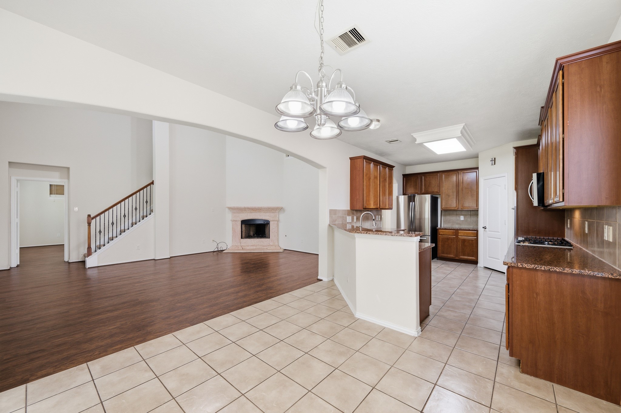 2117 Rushing Spring Drive Property Photo 13