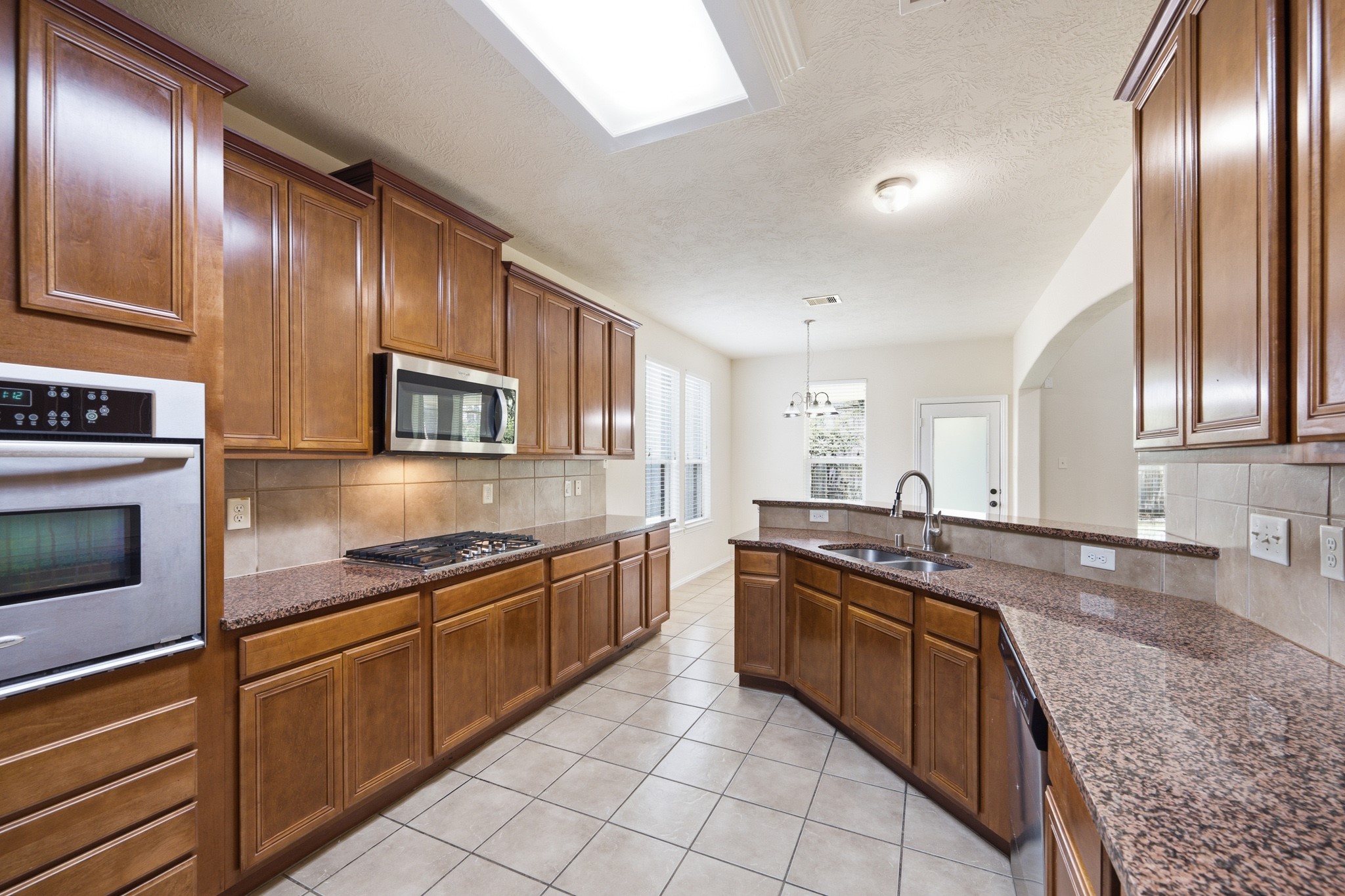 2117 Rushing Spring Drive Property Photo 18