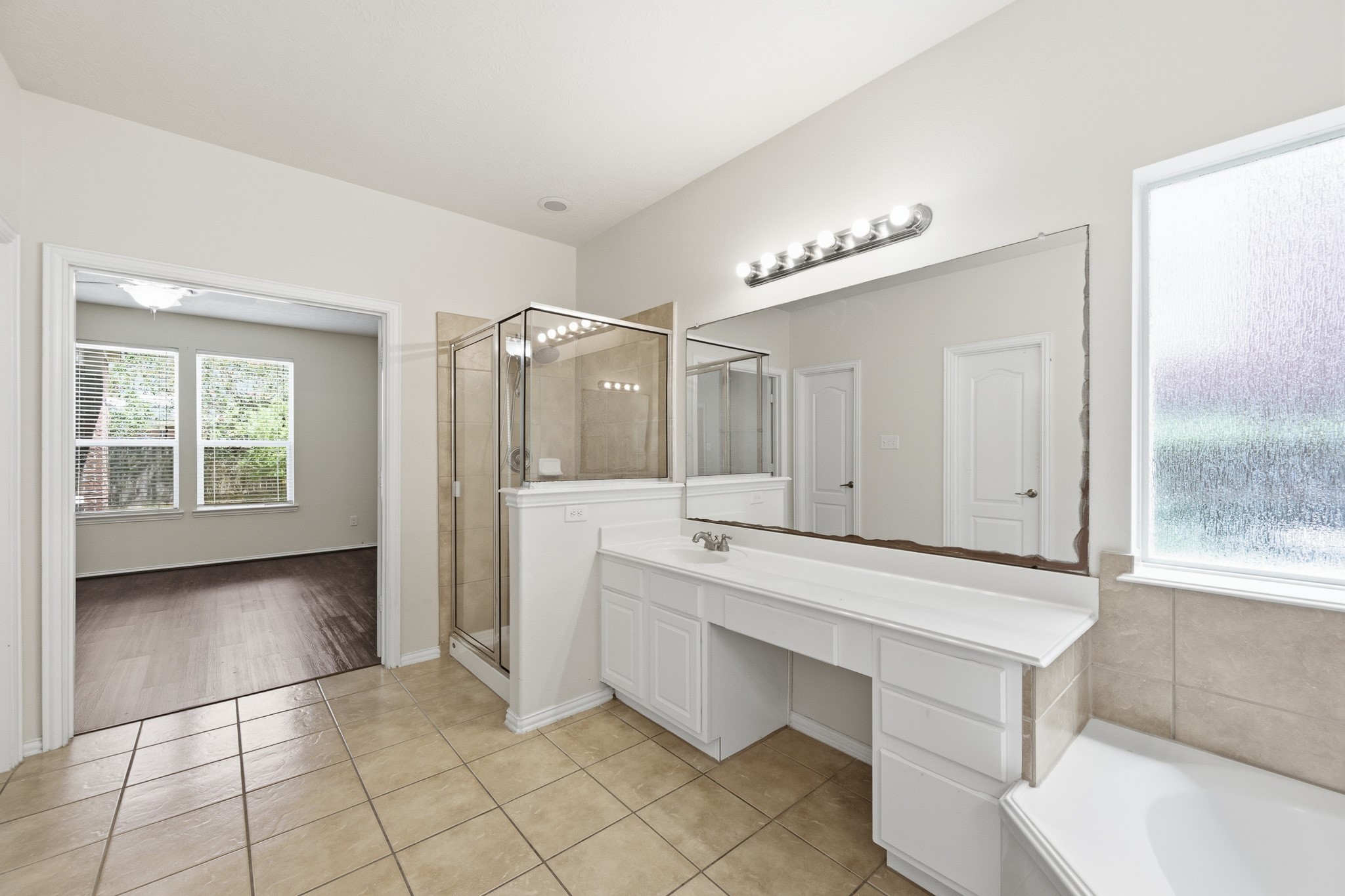 2117 Rushing Spring Drive Property Photo 25