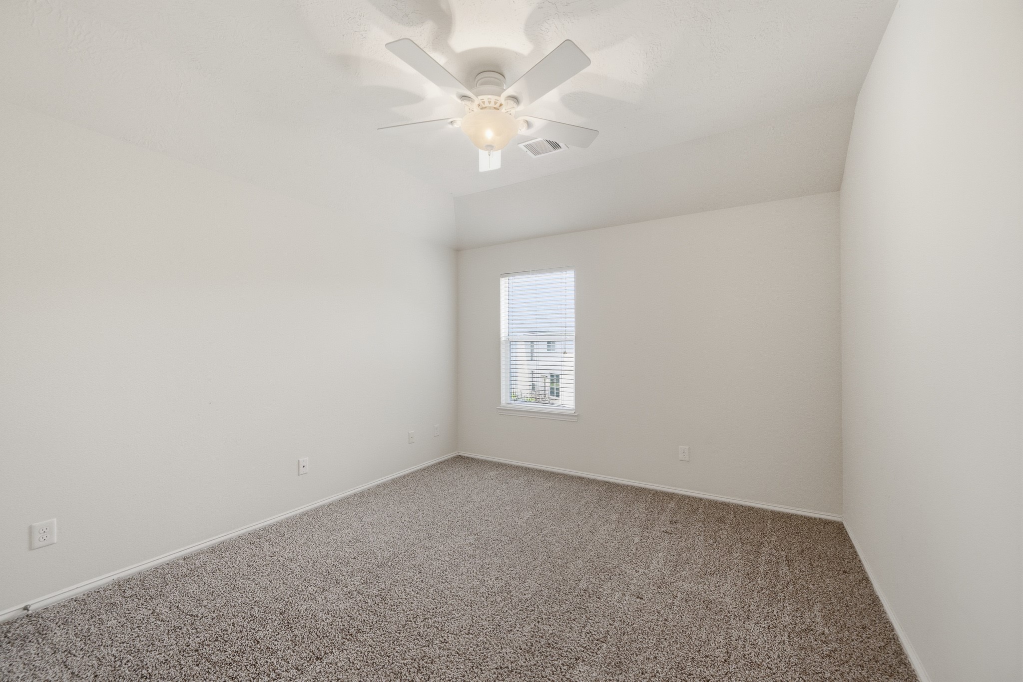2117 Rushing Spring Drive Property Photo 38