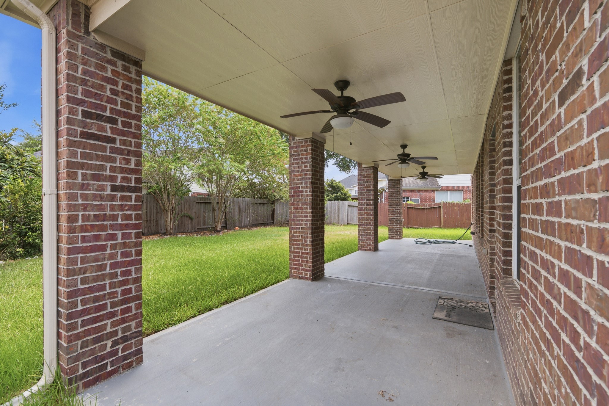 2117 Rushing Spring Drive Property Photo 40