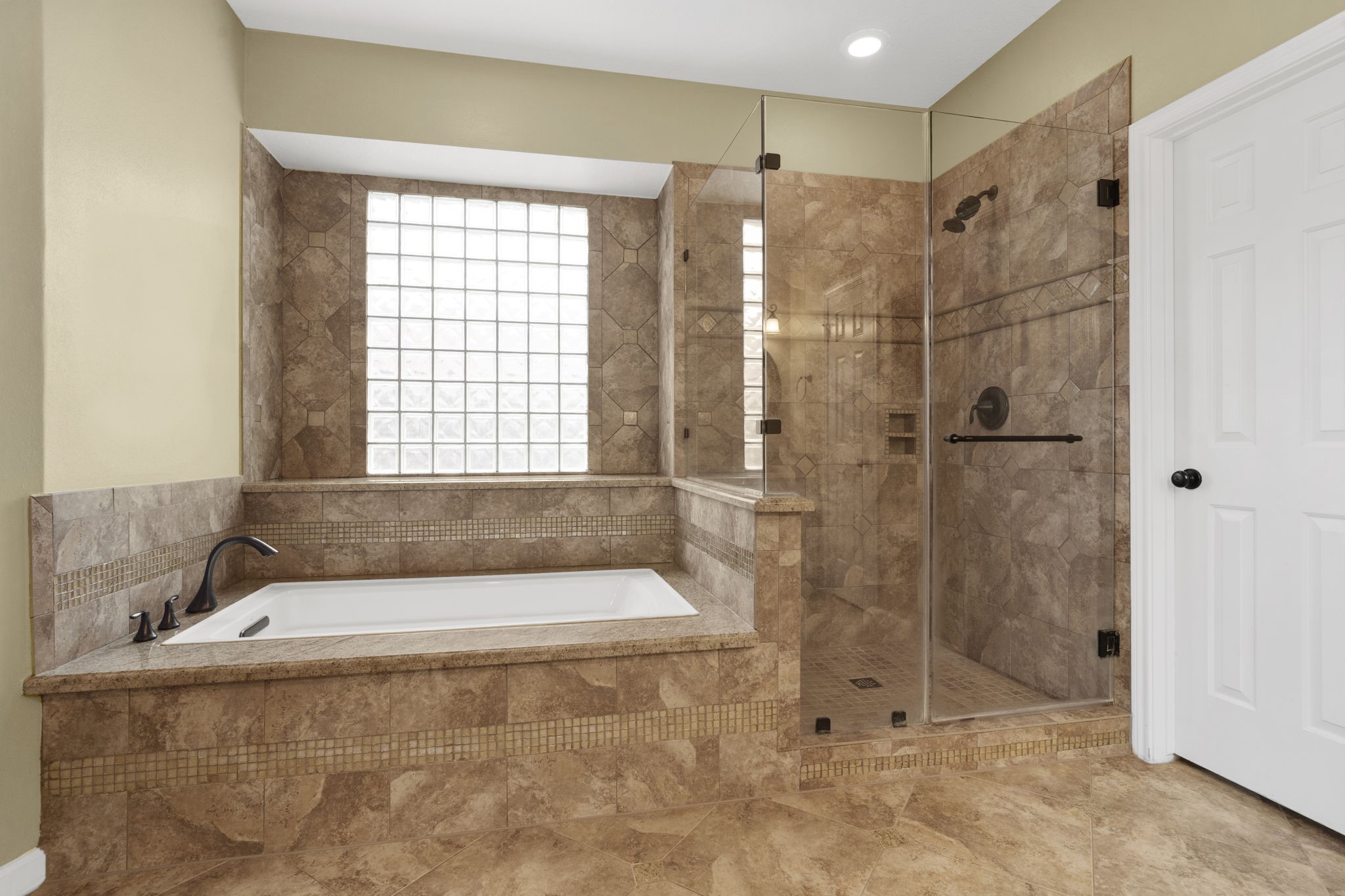 23 Saint Simons Court Property Photo 20