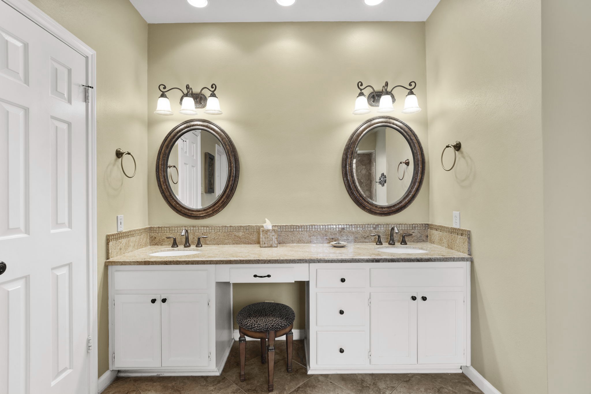 23 Saint Simons Court Property Photo 22