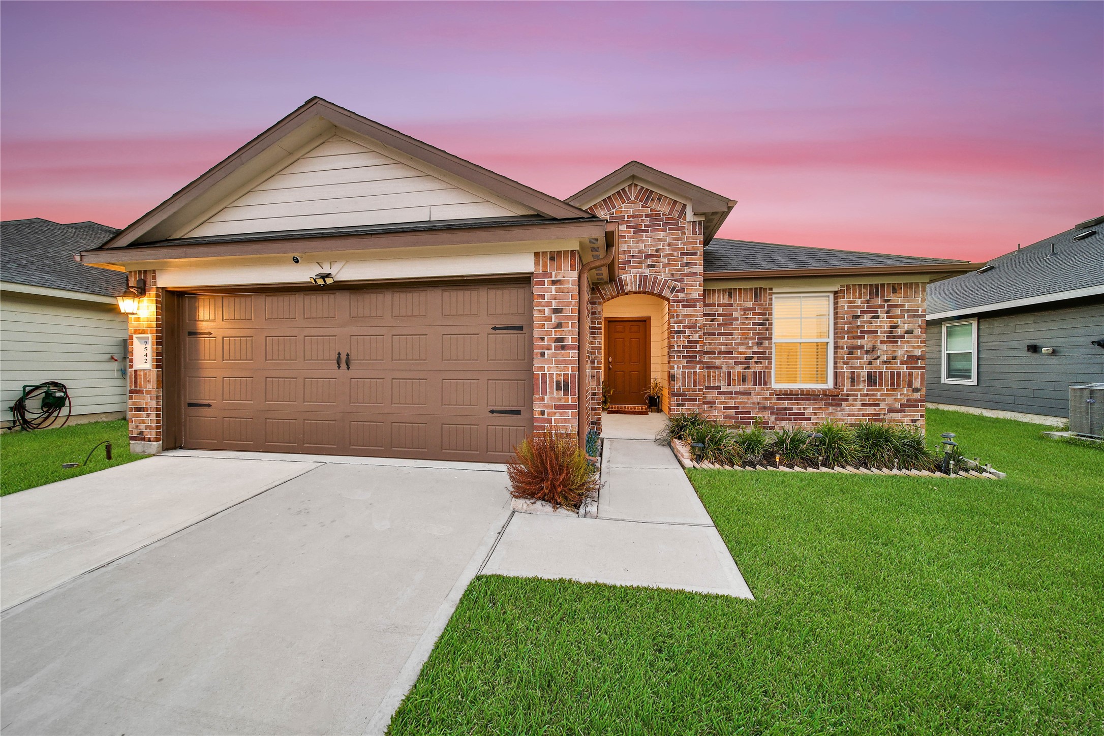 7542 Cynomys Court Property Photo 1