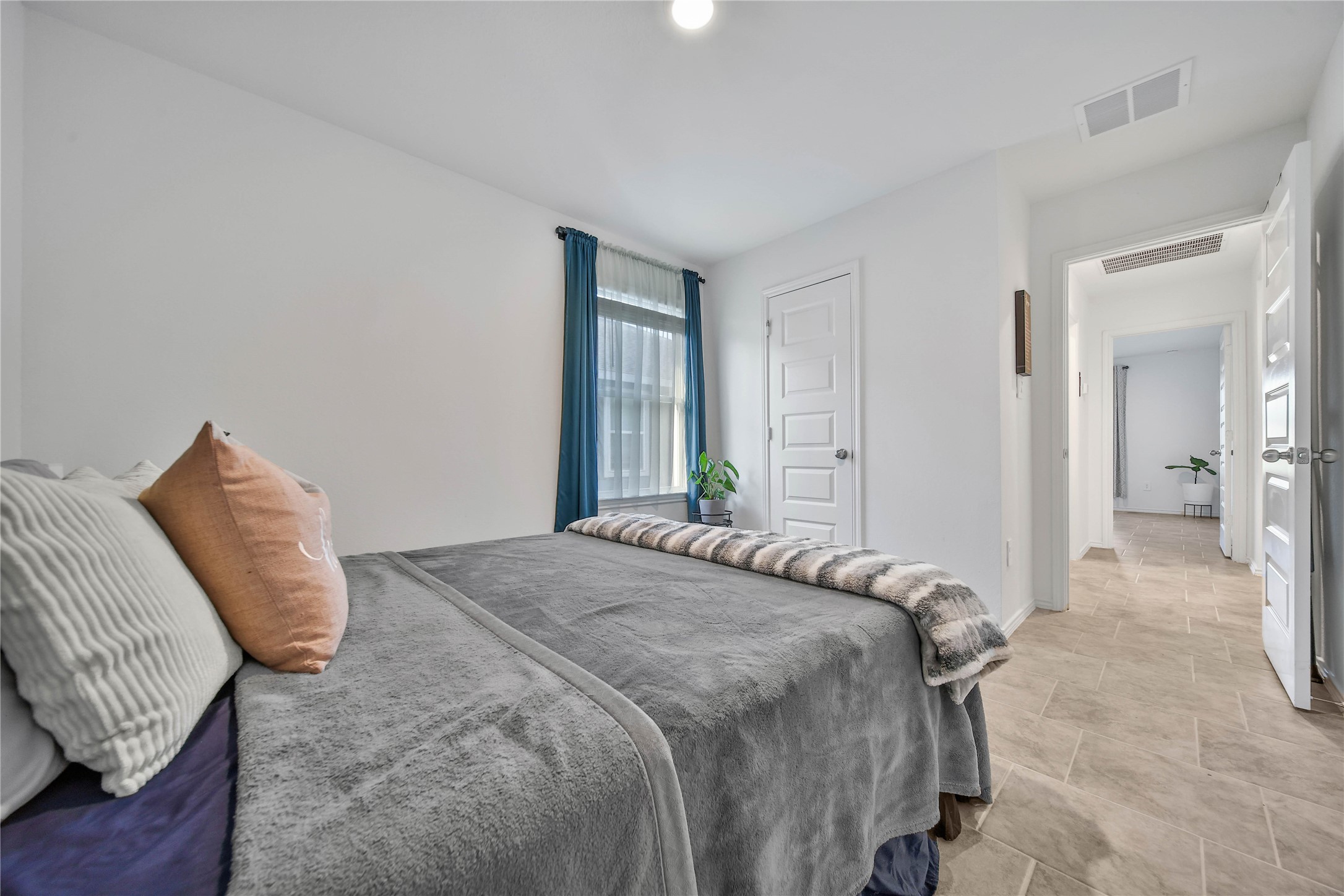 7542 Cynomys Court Property Photo 18