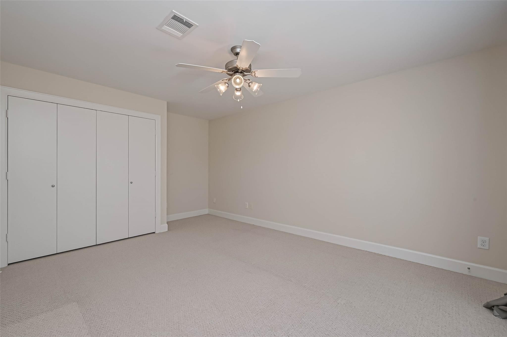 650 Westcross Street 85 Property Photo 6