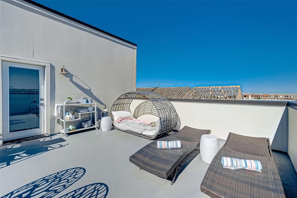 1256 N Post Oak Road B Property Photo 38