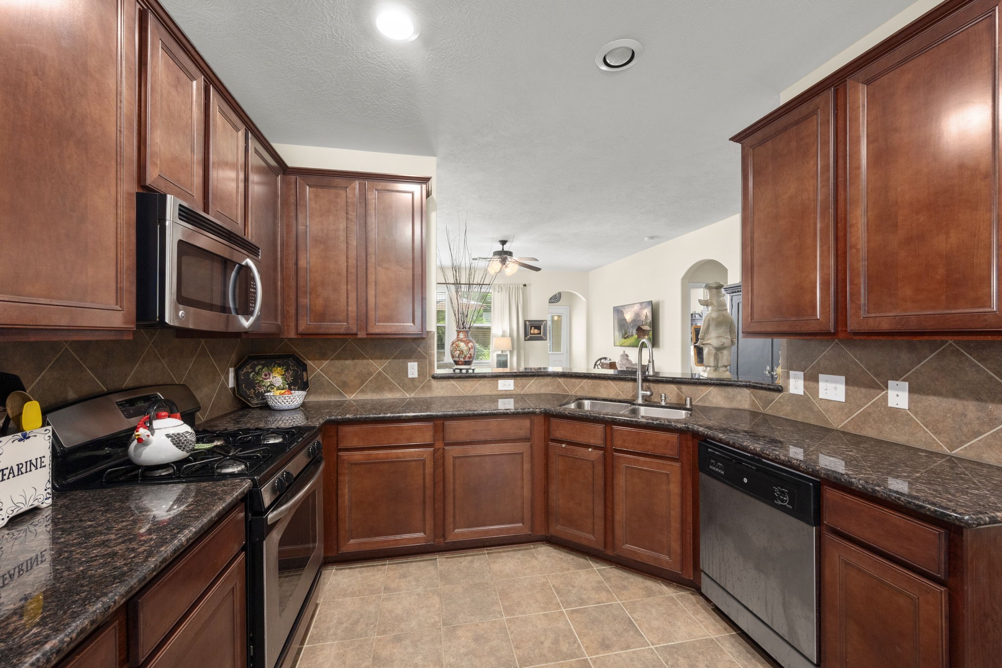 18718 Cypress Loch Drive Property Photo 9