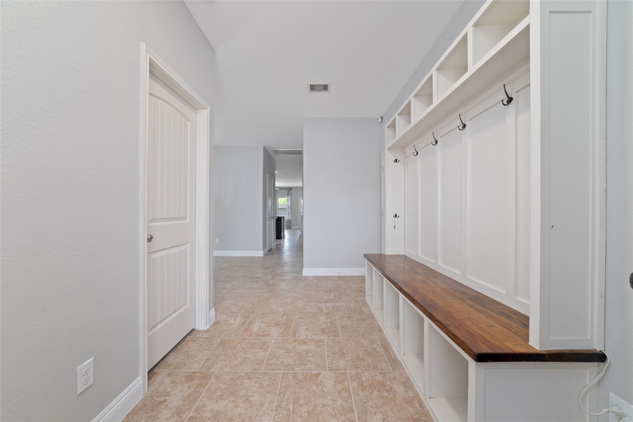 23719 San Servero Drive Property Photo 5