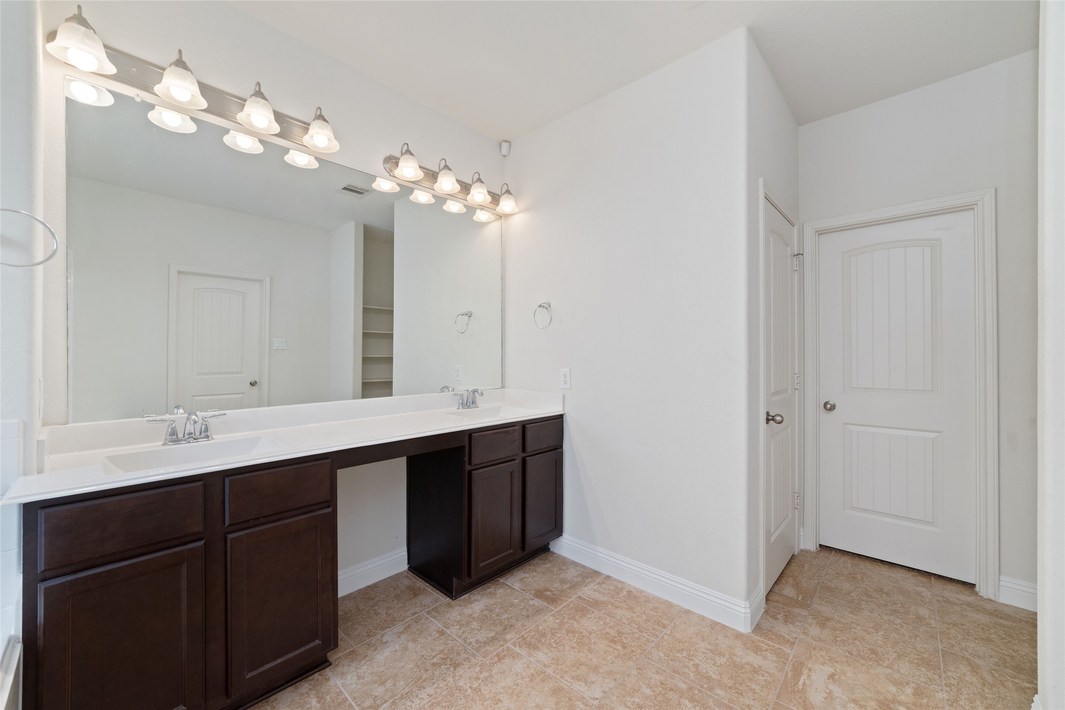 23719 San Servero Drive Property Photo 19