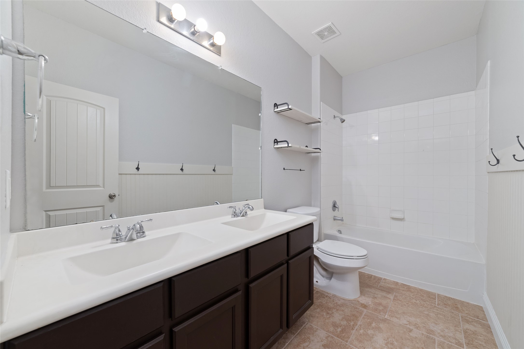 23719 San Servero Drive Property Photo 20
