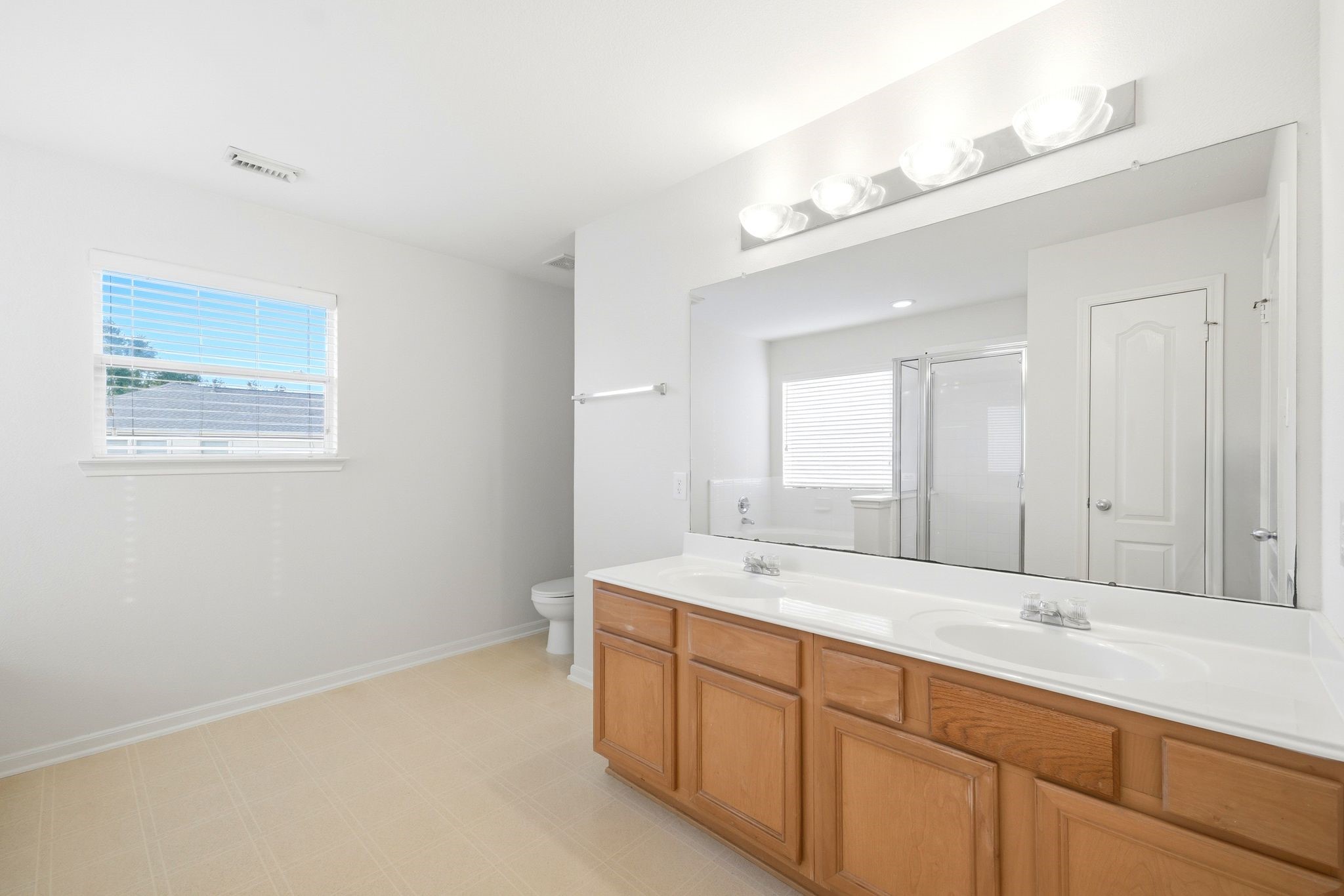 3830 Misty Falls Lane Property Photo 28