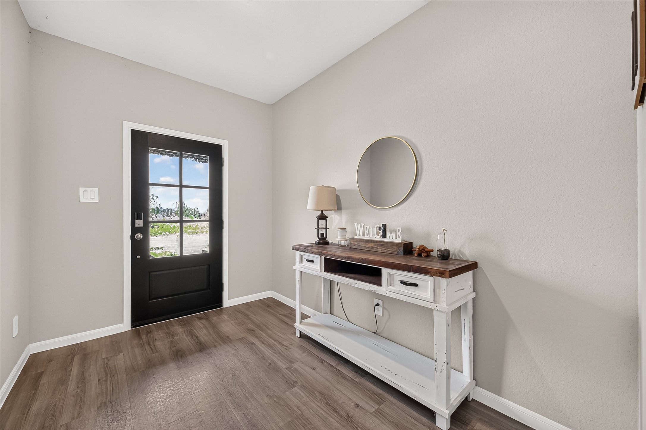 12707 Gabrial Drive Property Photo 4