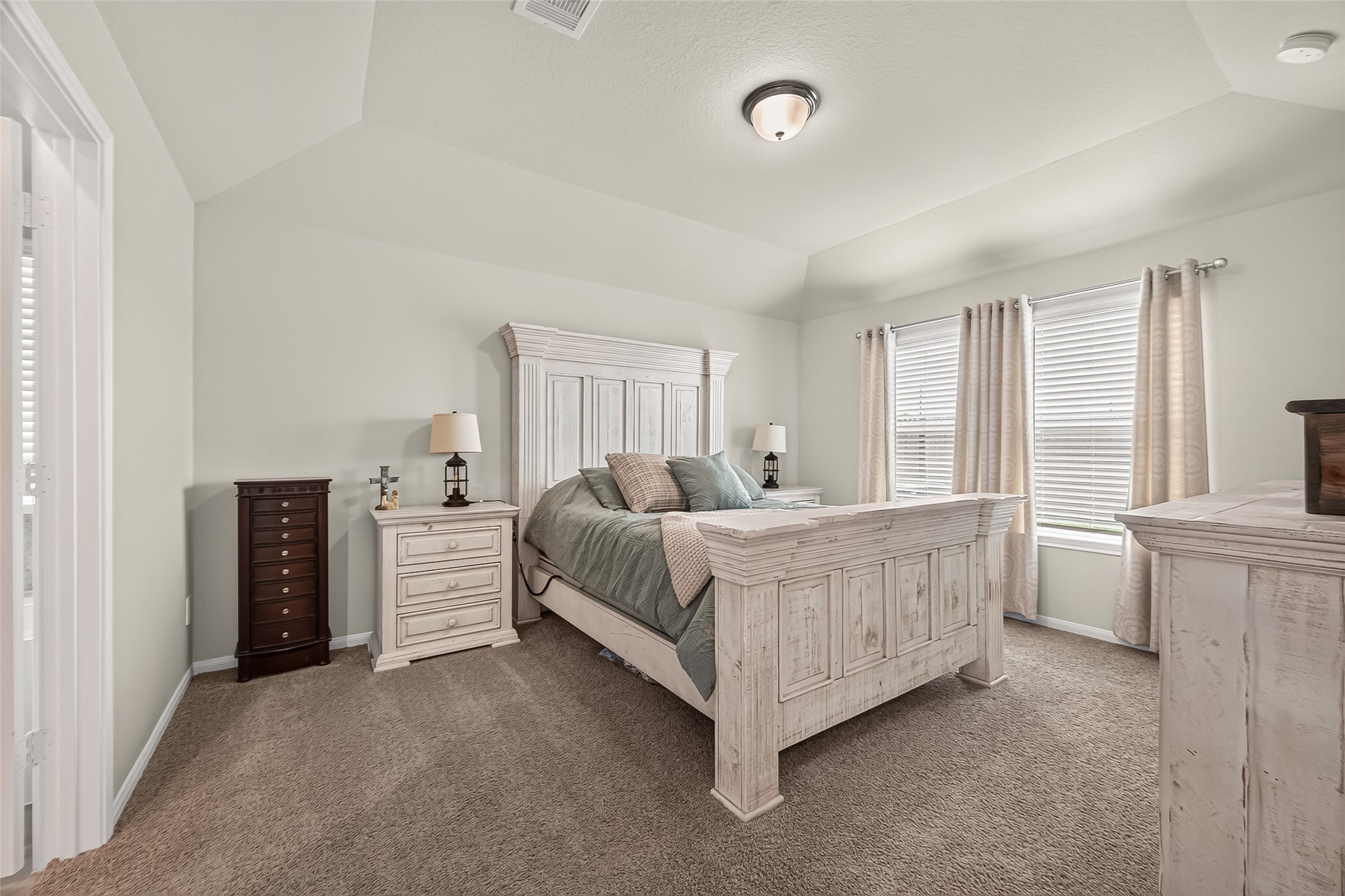 12707 Gabrial Drive Property Photo 9