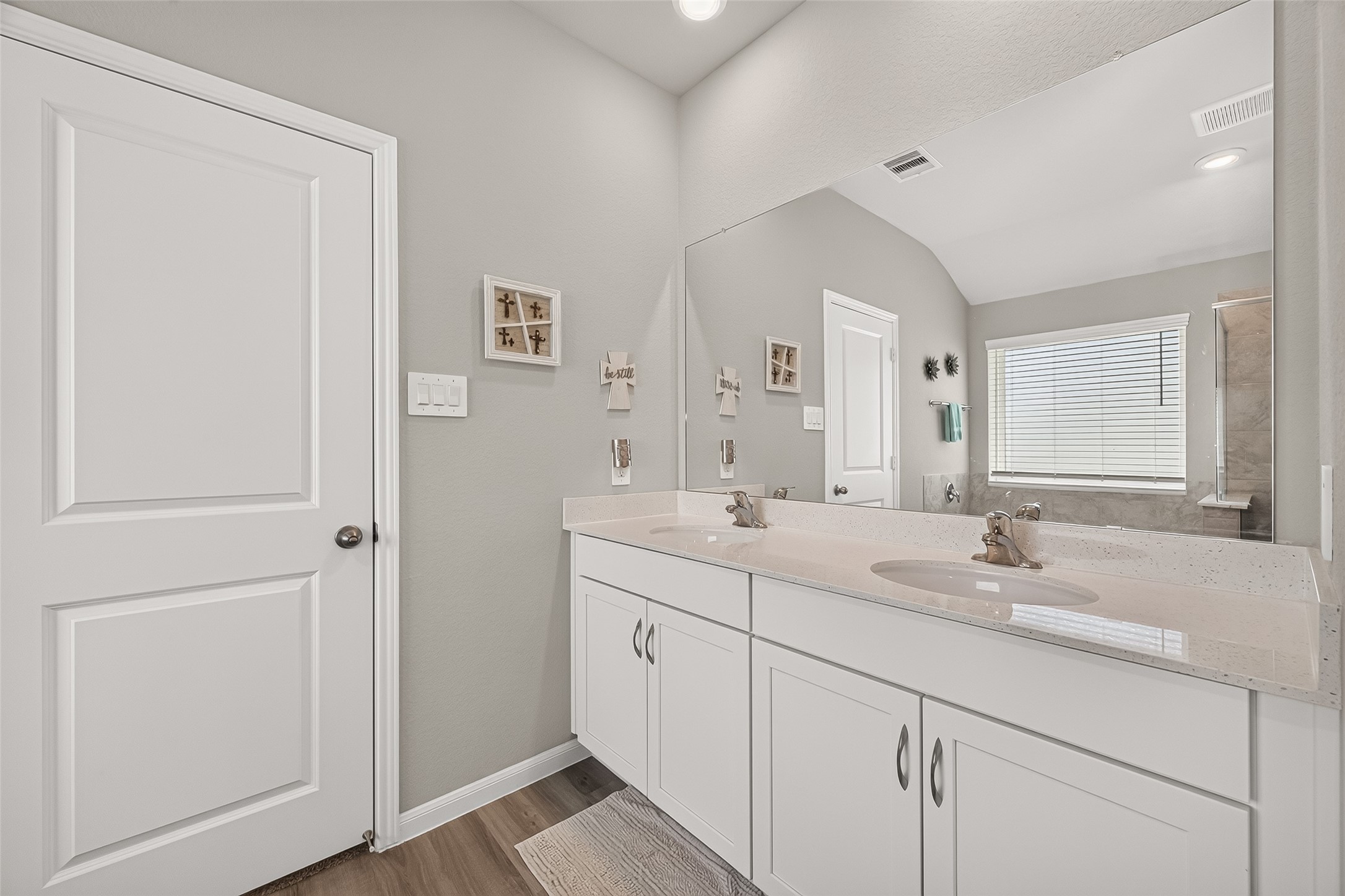 12707 Gabrial Drive Property Photo 10