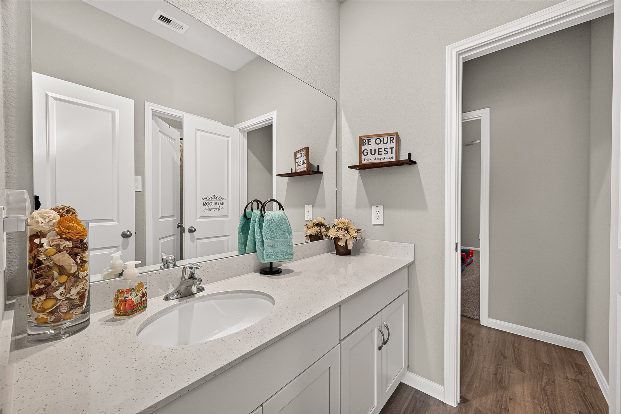 12707 Gabrial Drive Property Photo 13