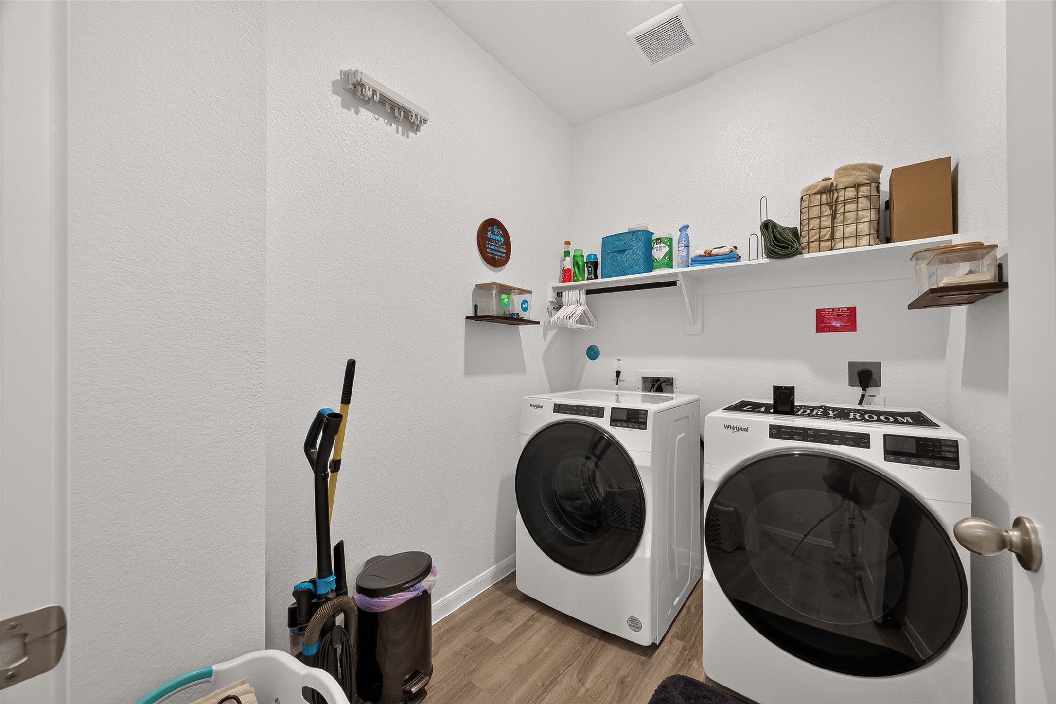 12707 Gabrial Drive Property Photo 16