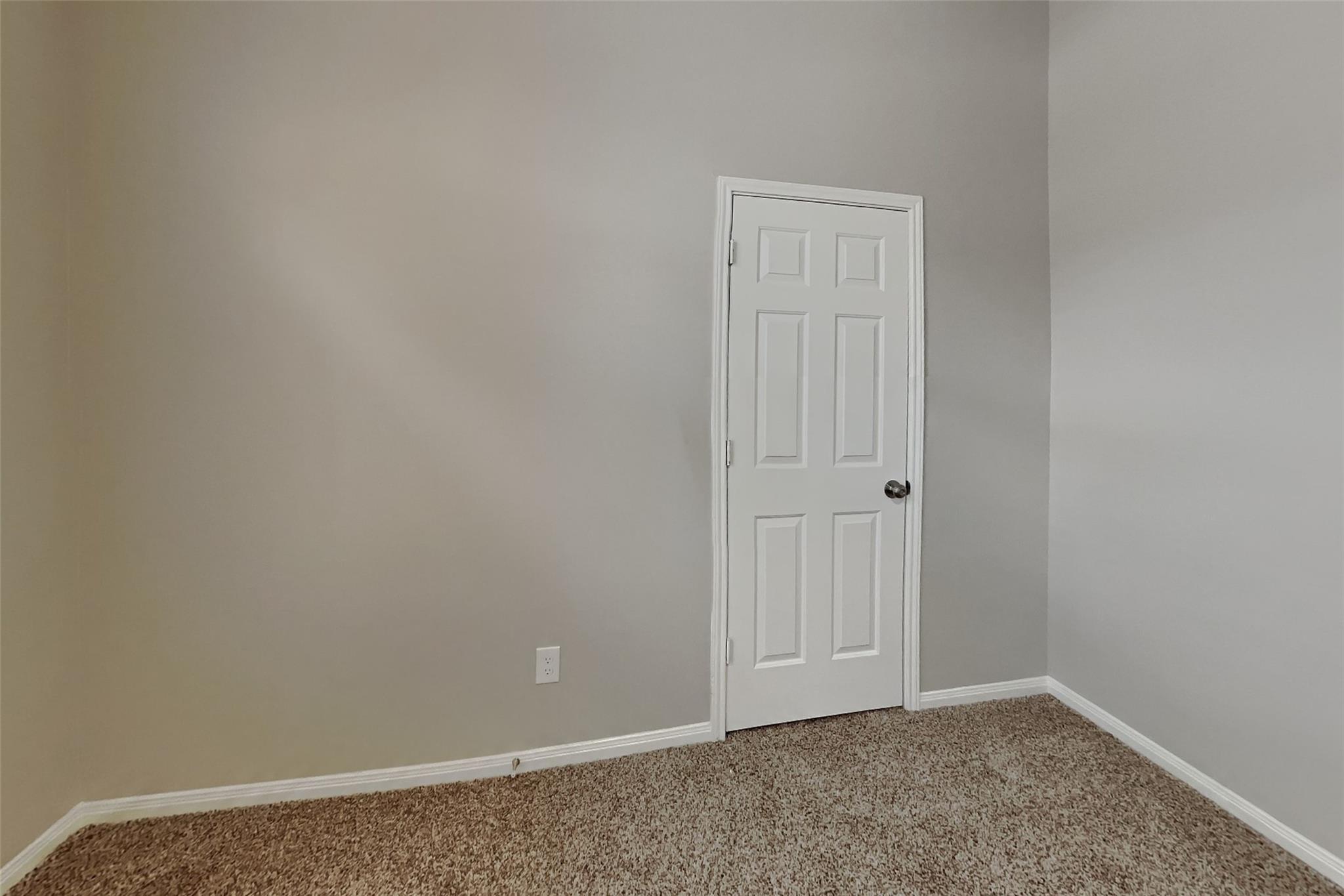 2606 Spring Chase Drive Property Photo 12