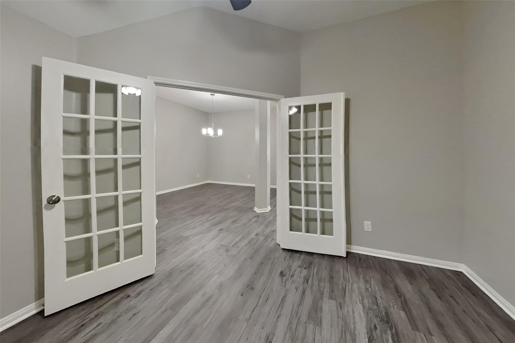 2606 Spring Chase Drive Property Photo 16