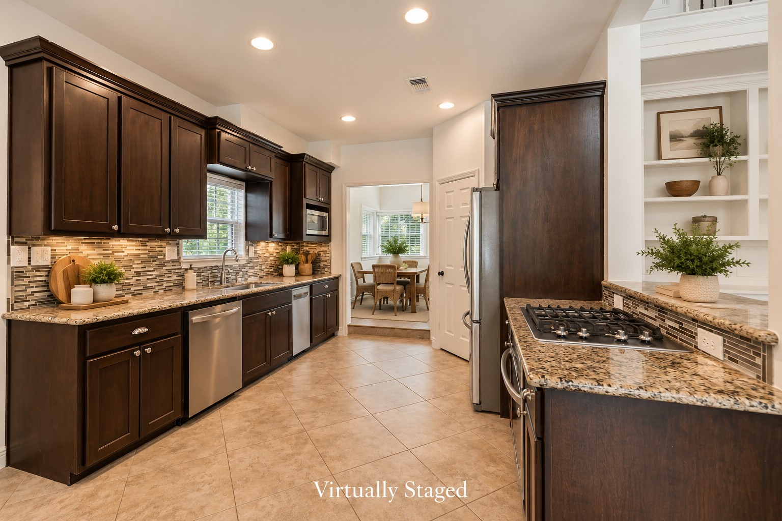 2713 N Logrun Circle Property Photo 4