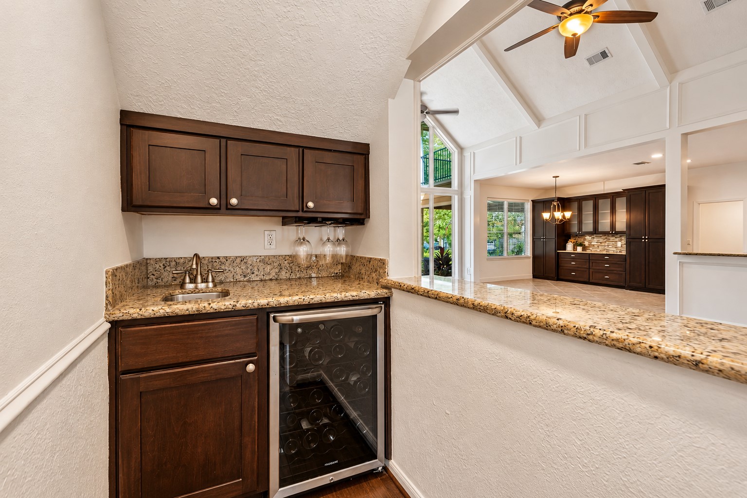 2713 N Logrun Circle Property Photo 13
