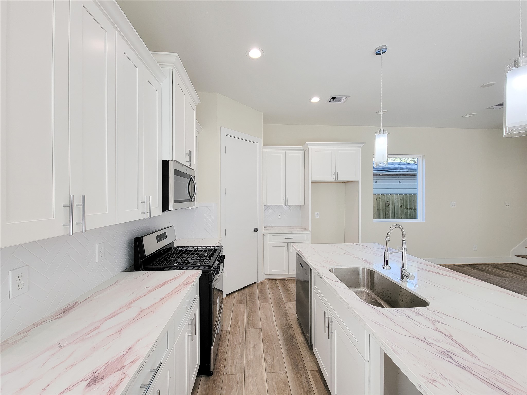 5931 Beall Street B Property Photo 1