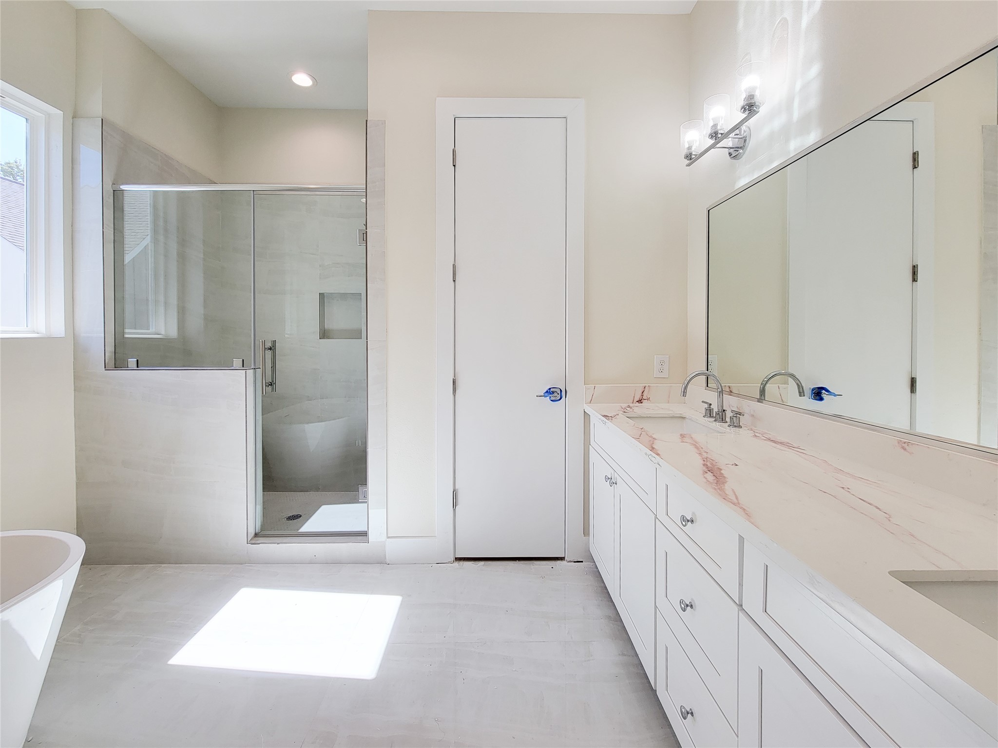 5931 Beall Street B Property Photo 18